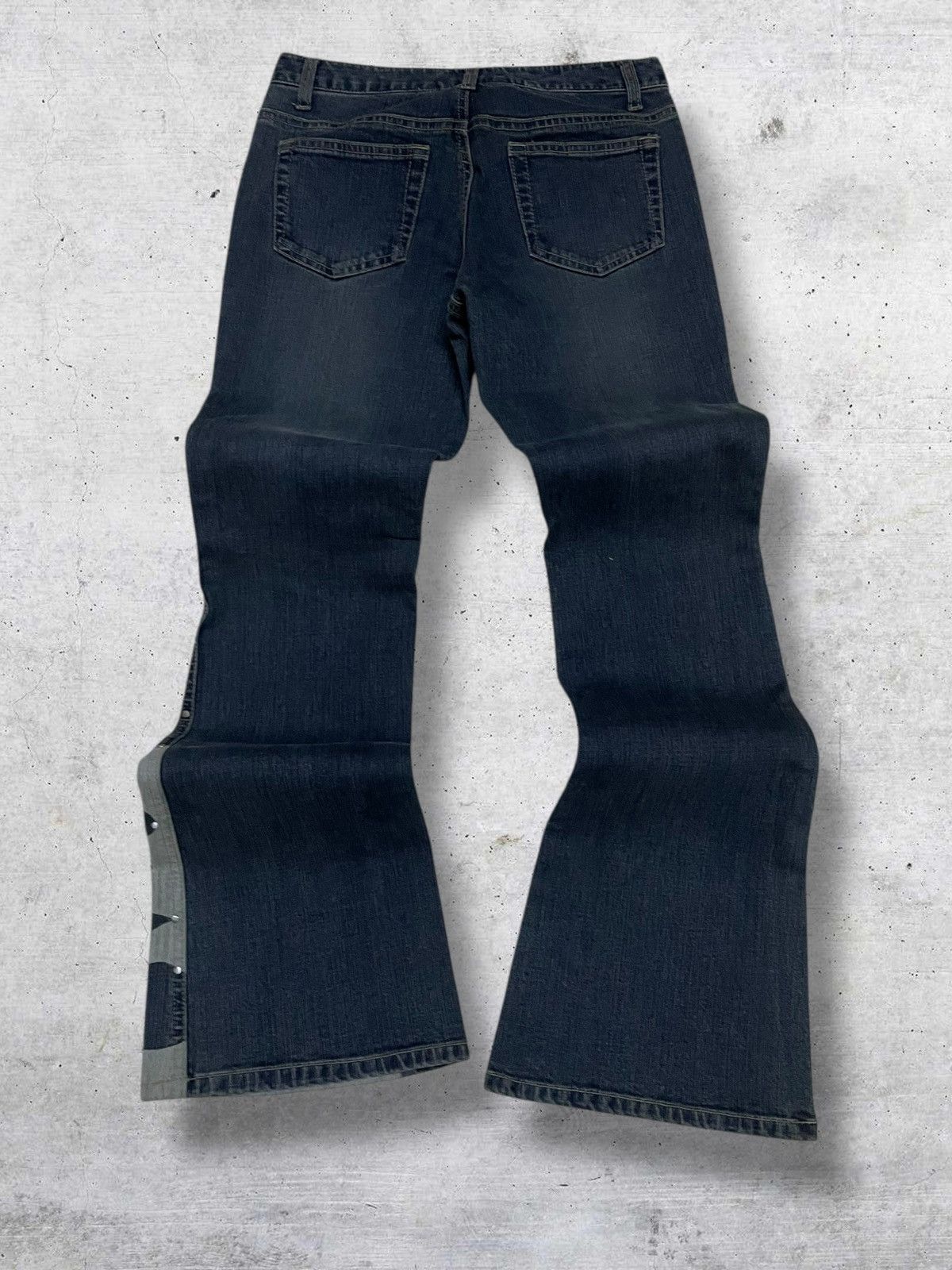 Tornado Mart VINTAGE ORIRIN JAPAN DESIGNER FLARED FASHION FORWARD DENIM Size US 26 / EU 42 - 9 Thumbnail