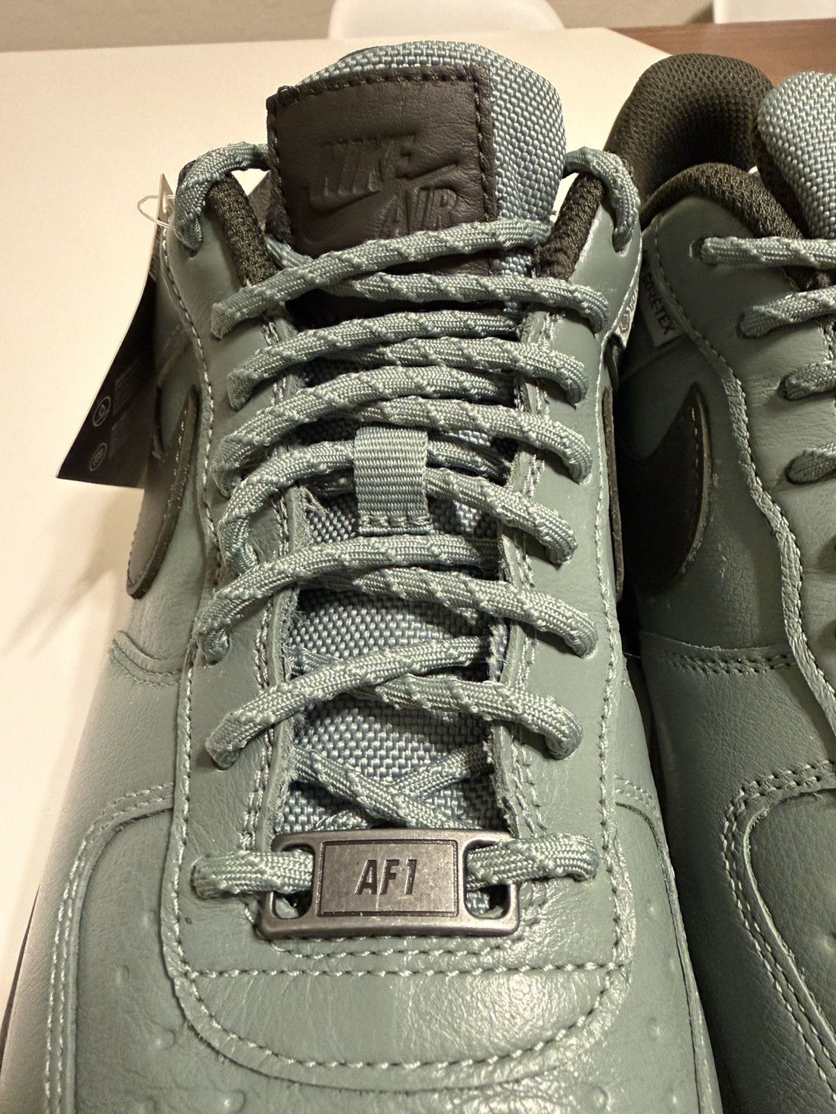Nike Nike Air Force 1 Low Gore-Tex Vibram Clay Green 9.5 Size US 9.5 / EU 42-43 - 6 Thumbnail