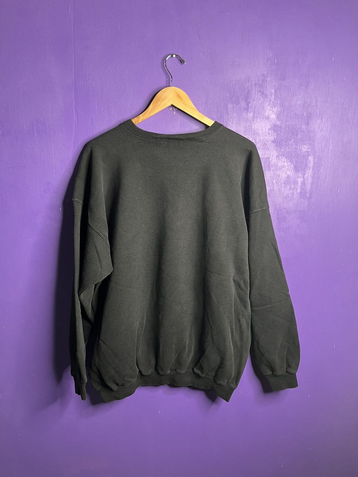 Disney × Vintage Vintage 90s Disney hunchback of Notre dame crewneck Size US XL / EU 56 / 4 - 2 Thumbnail
