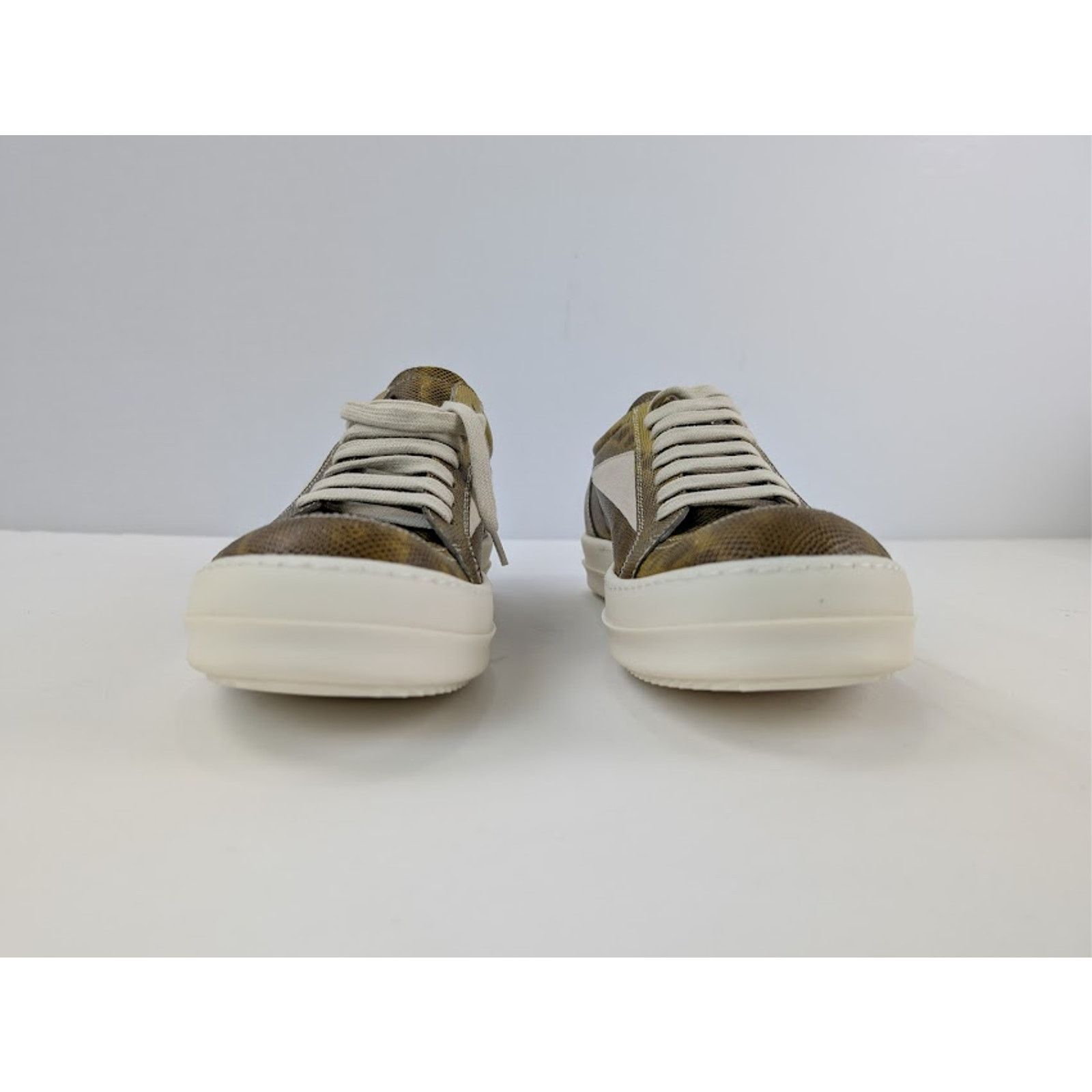 Rick Owens o1rshd1 Hollywood Vintage Sneakers in Acid / Milk / Milk Size US 7 / EU 40 - 9 Thumbnail