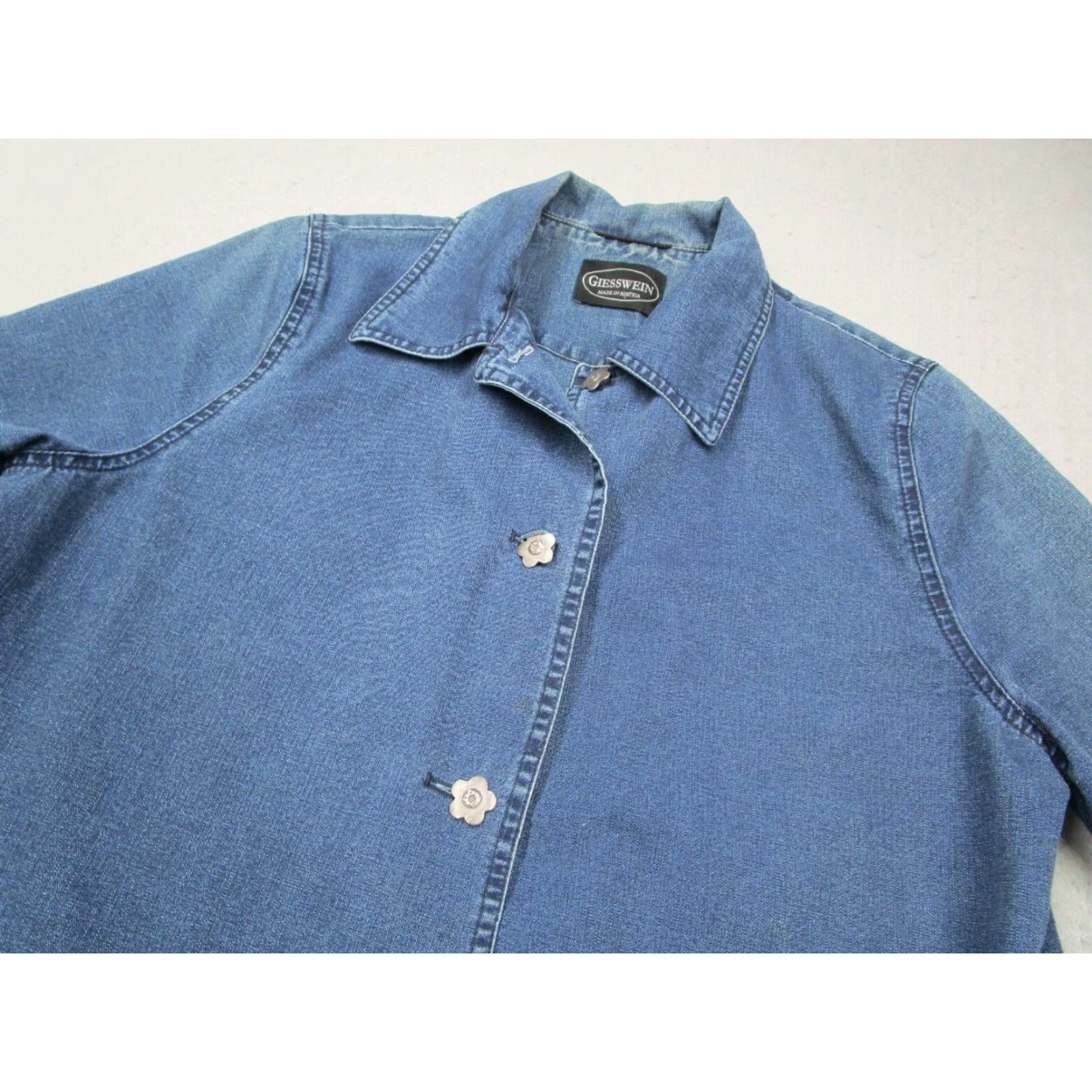 Denime Giesswein Jacket Womens Blue Denim 3/4 Sleeve Button Up Embroidery - Cotton - Made in Austria - Size 40 - Regular Fit - Workwear Category: Jacket Size S / US 4 / IT 40 - 2 Thumbnail