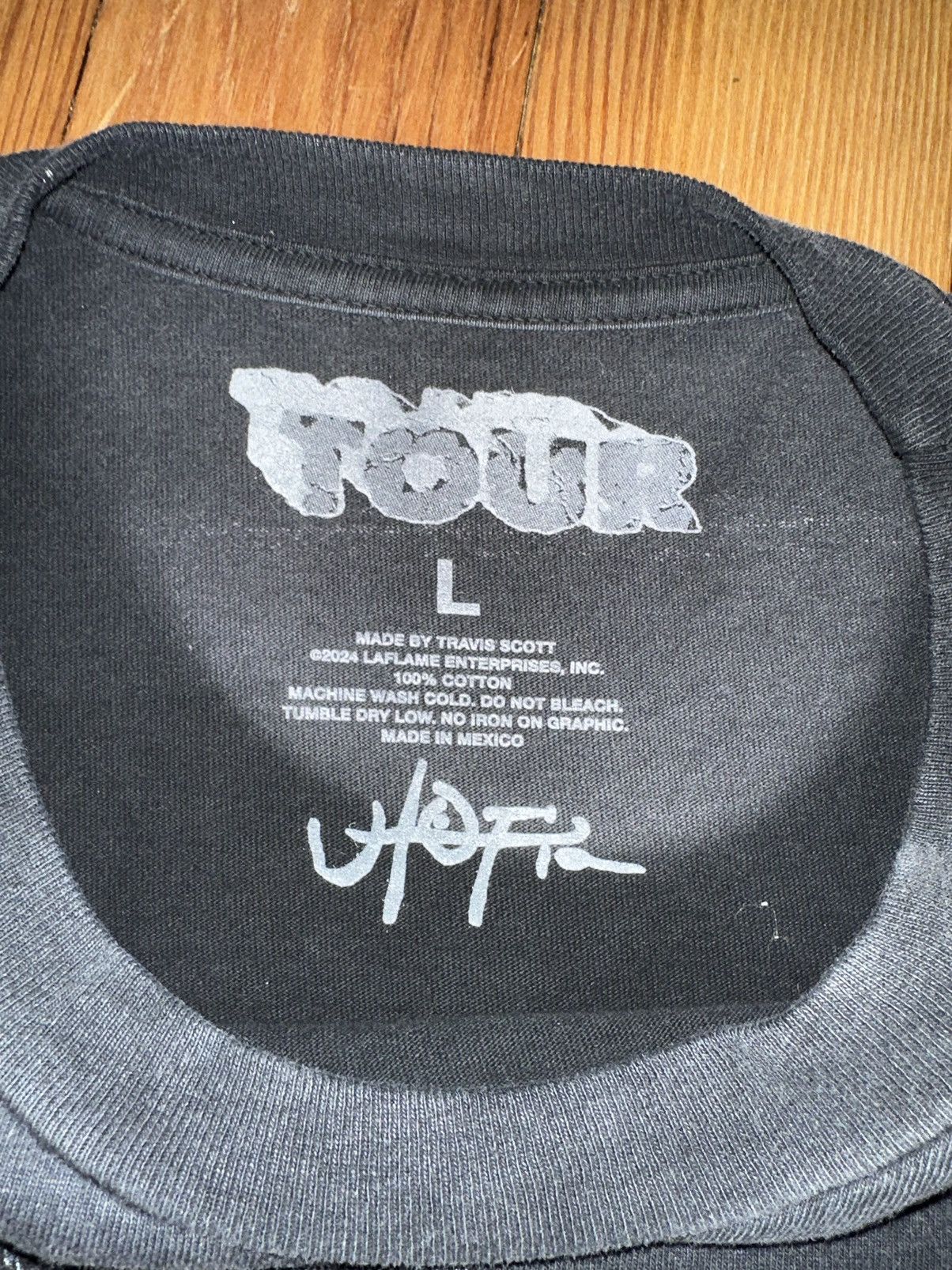 Travis Scott Travis Scott Circus Maximus Cross MetLife Short Sleeve Tee Size US L / EU 52-54 / 3 - 3 Thumbnail