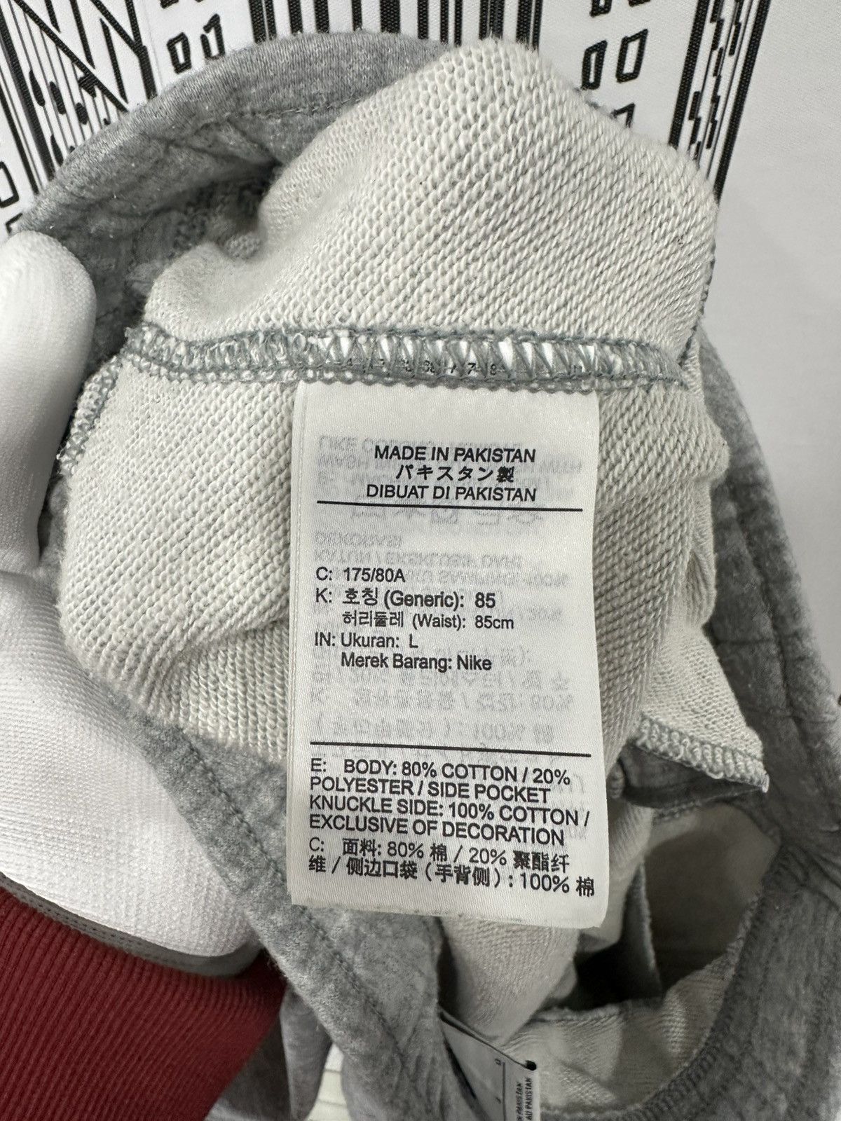 Nike Nike Scattered Logos Embroidery Shorts Gray Size L Size US 34 / EU 50 - 7 Thumbnail