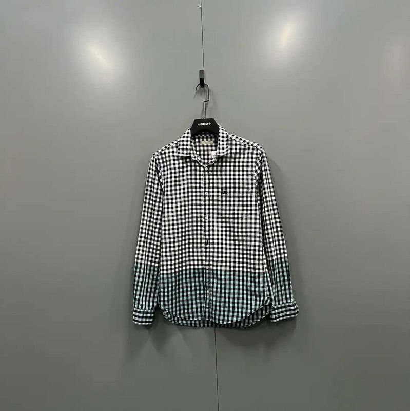 Burberry Burberry Checked Long Sleeve Shirt for Women Size M / US 6-8 / IT 42-44 - 1 Thumbnail