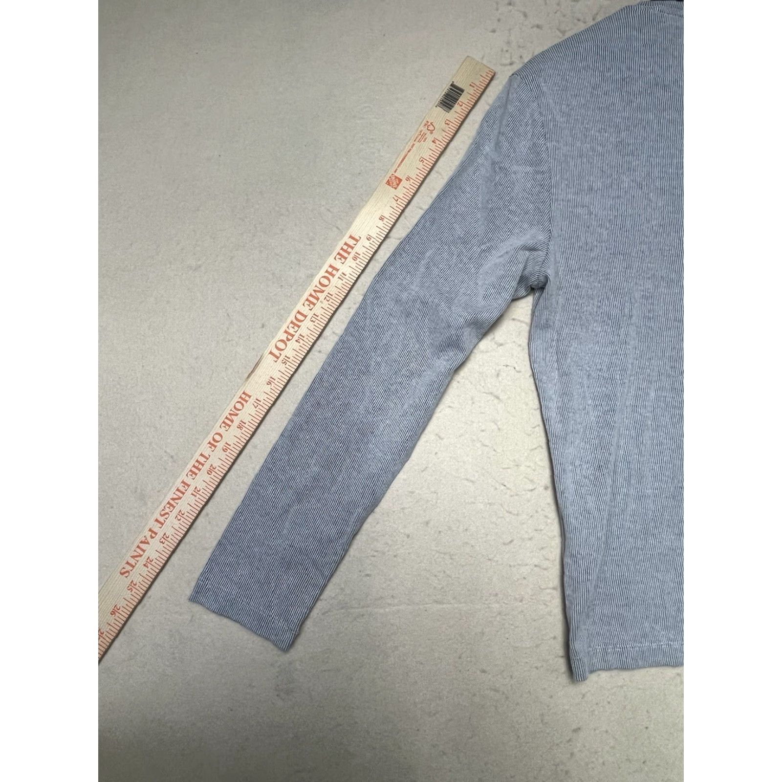 Alfani Alfani Mens Solid V-Neck Cotton Gray Long Sleeve Size Small Shirt Pullover Knit Casual Formal Womens Mens? Size US S / EU 44-46 / 1 - 5 Thumbnail