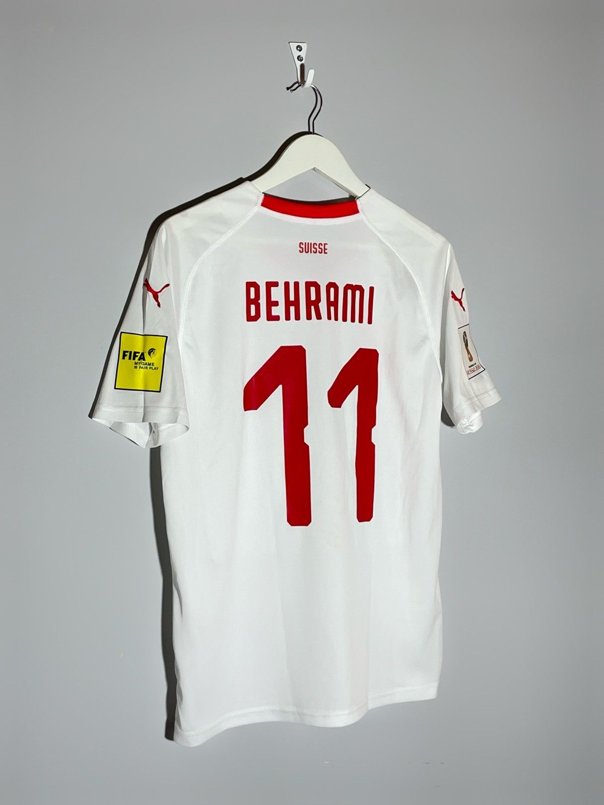 Puma #11 Behrami Switzerland World Cup 2018 Home Football Shirt Size US S / EU 44-46 / 1 - 9 Thumbnail