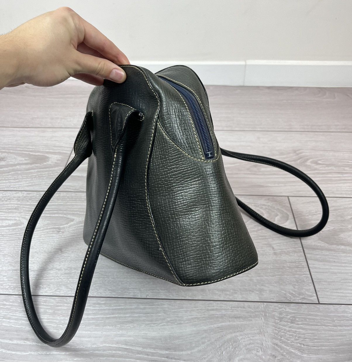 Loewe Loewe Vintage 80s Luxury Leather Shoulder Bag Womens Size ONE SIZE - 11 Thumbnail