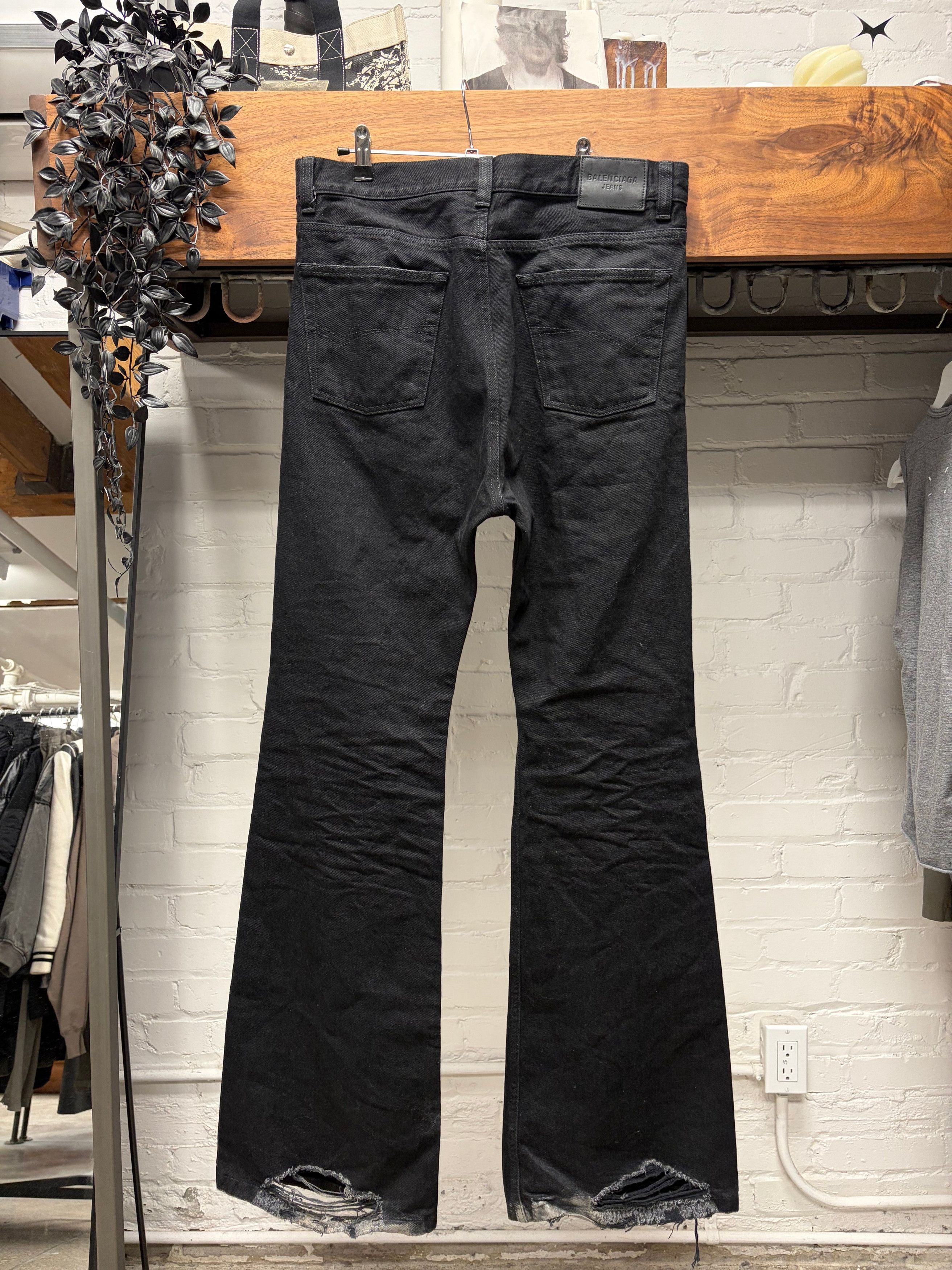 Balenciaga 2022 Balenciaga ‘Lost Tape’ Heelbite Black Flared Leg Denim Size US 34 / EU 50 - 3 Thumbnail