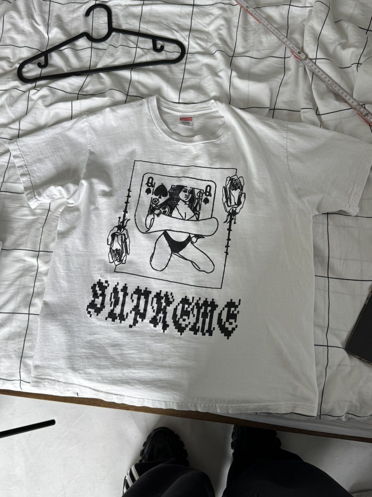 Supreme Supreme Queen Tee Size US M / EU 48-50 / 2 - 7 Thumbnail