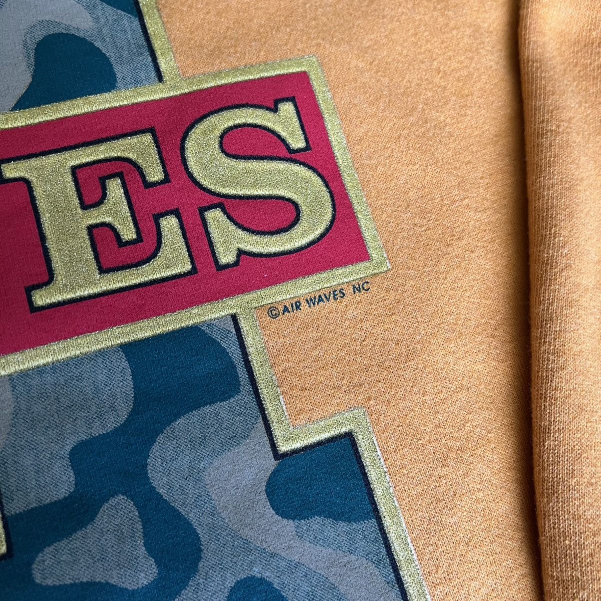 Vintage Vintage 1990s United States Marine Corps Crewneck Sweatshirt Size US XL / EU 56 / 4 - 4 Thumbnail