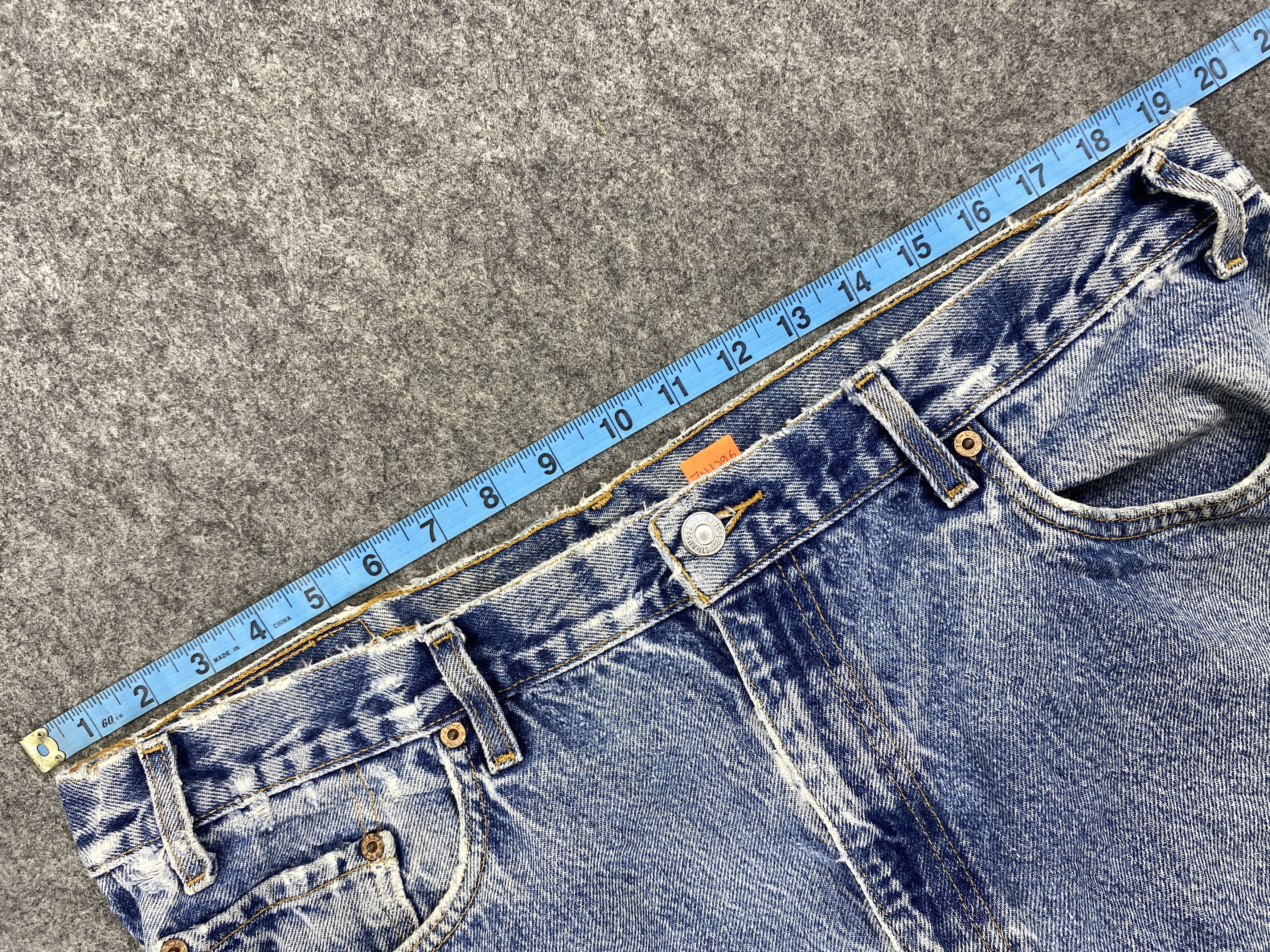 Levi's Blue Wash Vintage Levi's 505 Jeans 39x30 Denim -JN1296 Size US 39 - 5 Thumbnail