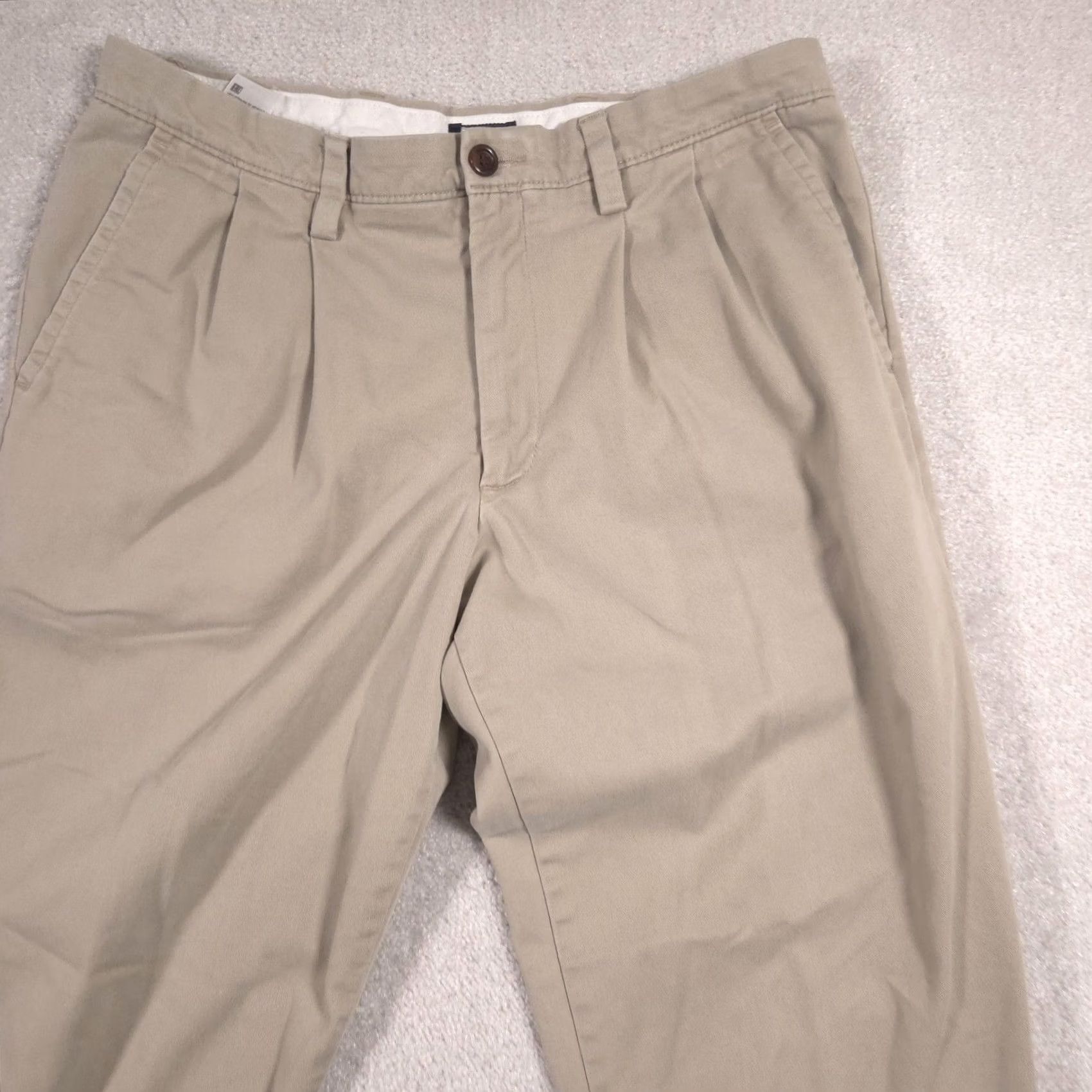 Dockers Dockers Pants Mens 33x32 Beige Classic Fit Pleated Front Straight Leg Chino Size US 33 - 4 Thumbnail
