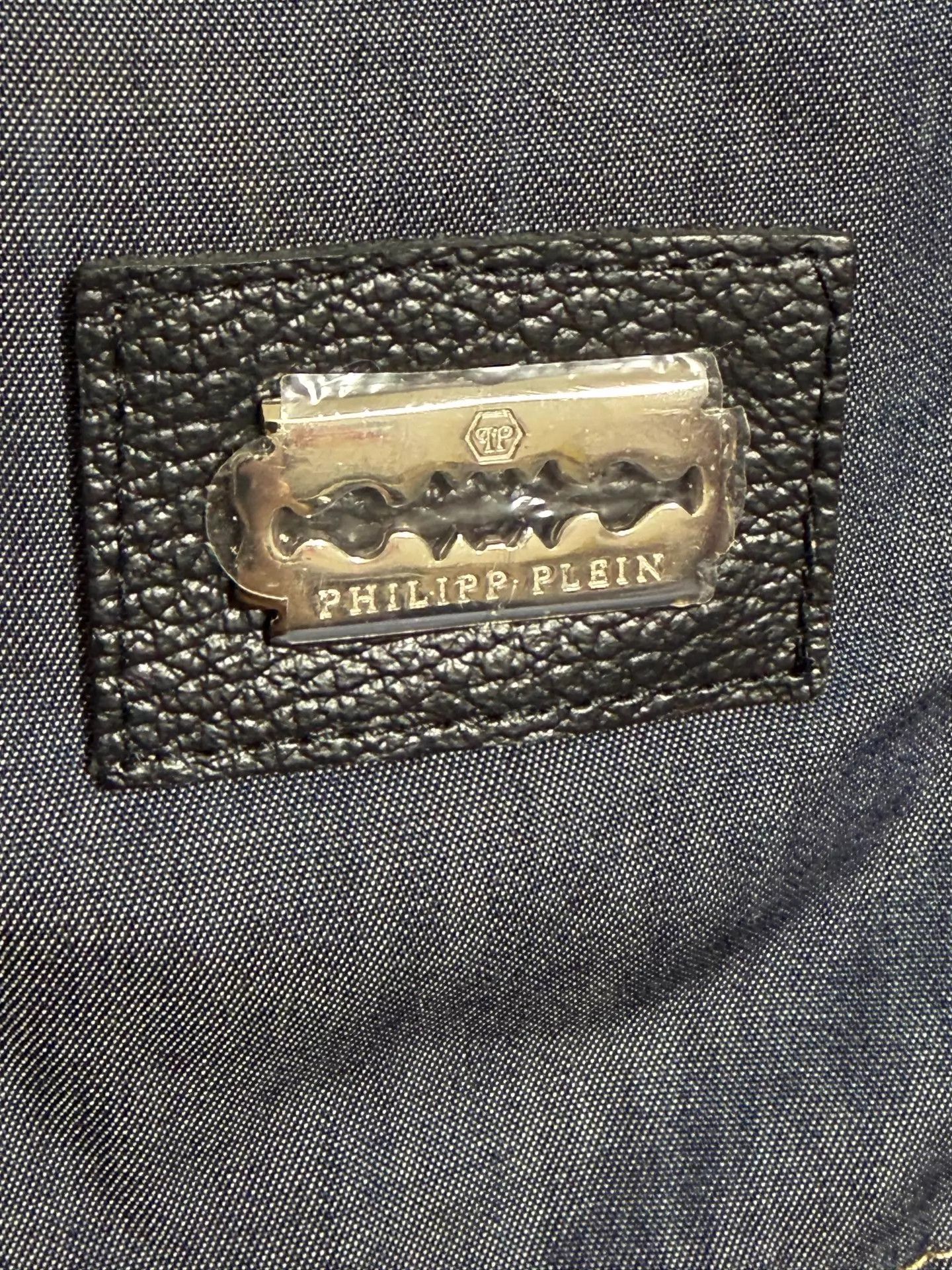 Philipp Plein Philipp Plein Slim Dark Wash Denim Shirt M/L/XL Size US XL / EU 56 / 4 - 7 Thumbnail