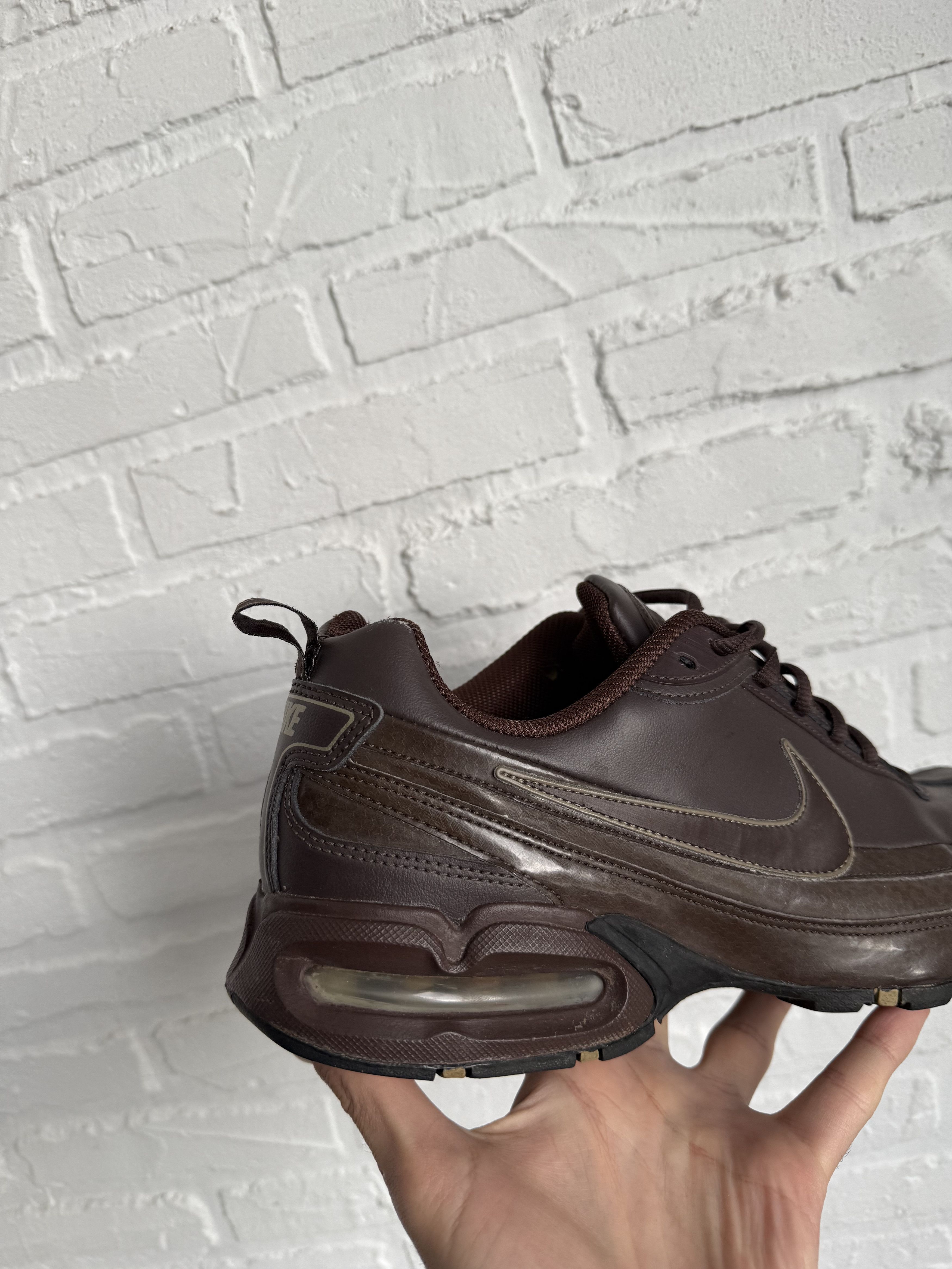 Nike Vintage 2007 OG Nike brown sneakers dad shoes Size US 10.5 / EU 43-44 - 11 Thumbnail