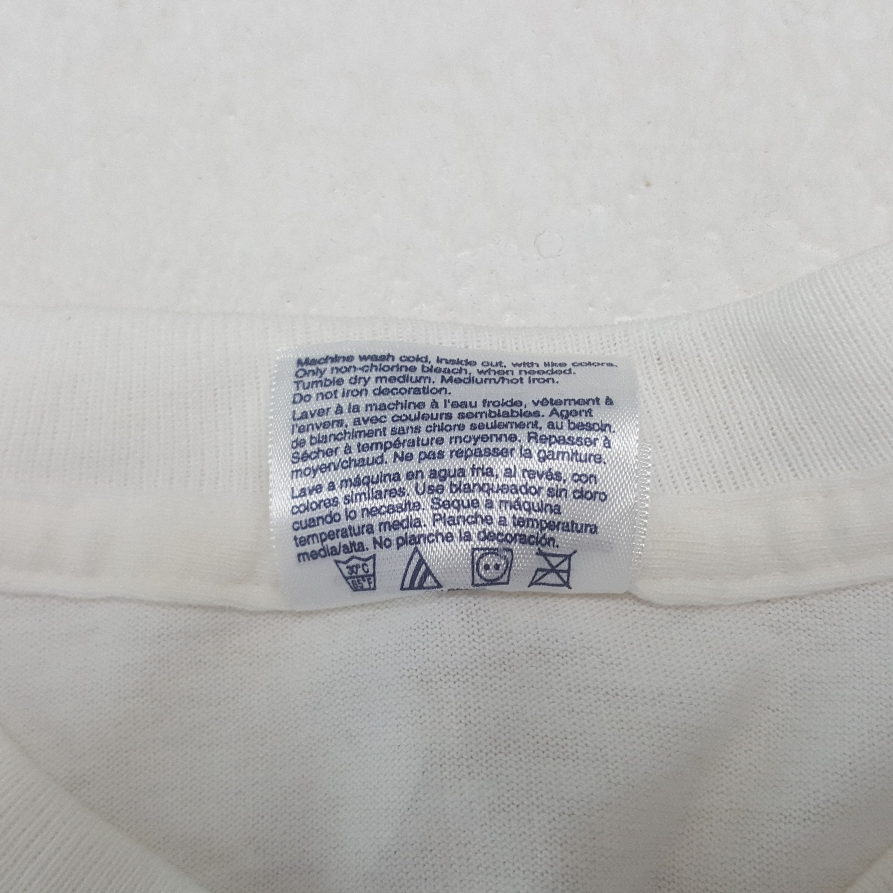 Other Vintage American Most Wanted Osama Bin Laden Tshirt Size US L / EU 52-54 / 3 - 6 Thumbnail