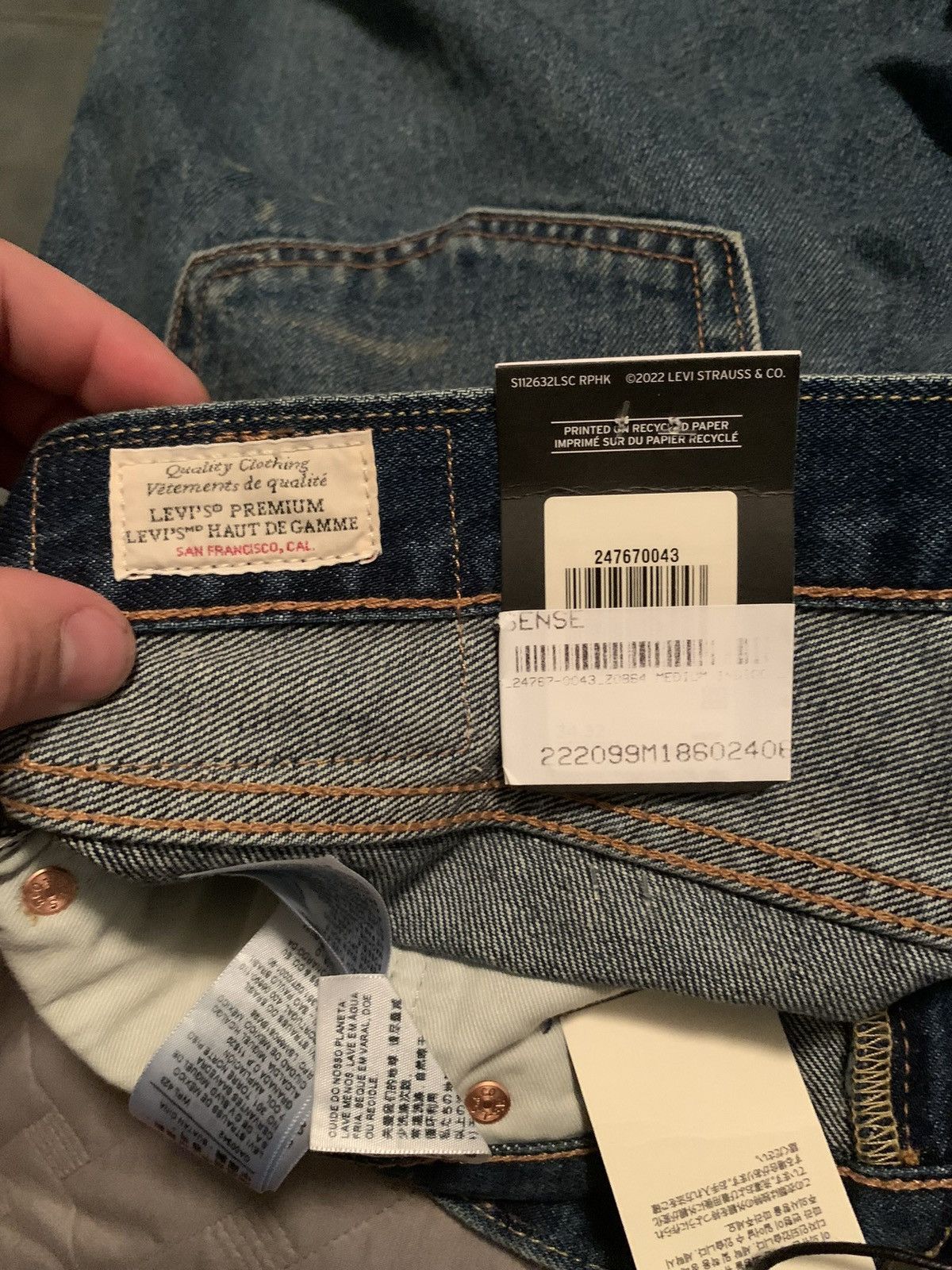 Levi's Levi’s premium paint splattered Size US 34 / EU 50 - 11 Thumbnail