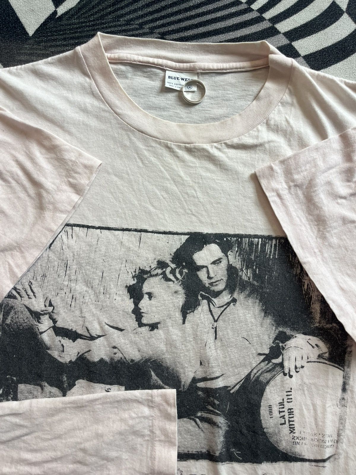 Arts & Science Vintage BLUE WEST Photo Collection 90’s Brand Tshirt Size US M / EU 48-50 / 2 - 7 Thumbnail
