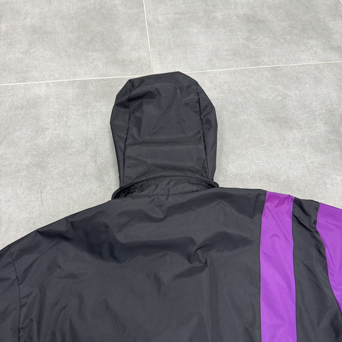 Puma Vintage Puma Big Logo Nylon Windbreaker Jacket 80s 90s Men Size US L / EU 52-54 / 3 - 20 Thumbnail