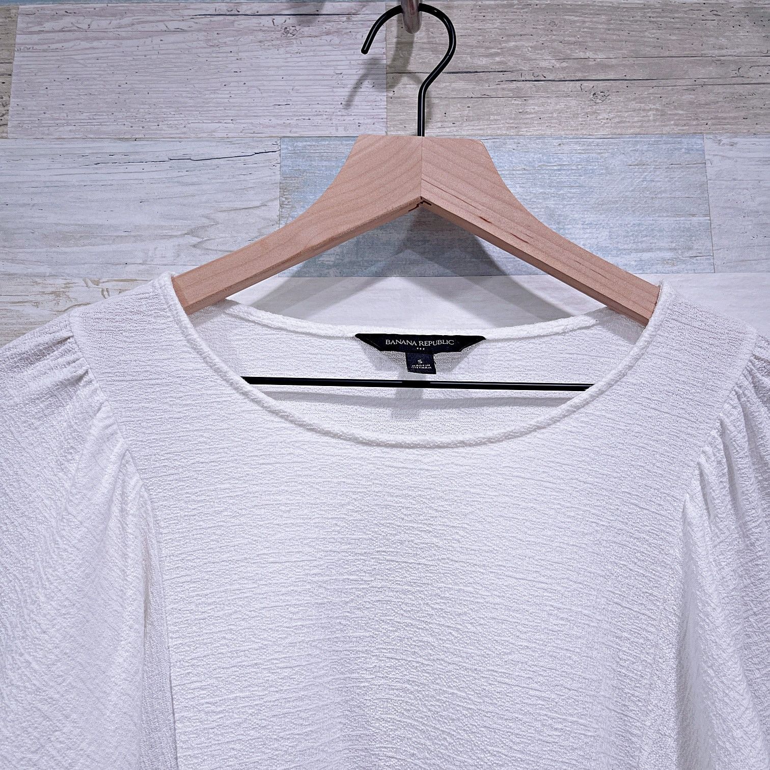 Banana Republic Banana Republic Textured Puff 3/4 Sleeve Top Womens Small Size S / US 4 / IT 40 - 2 Thumbnail