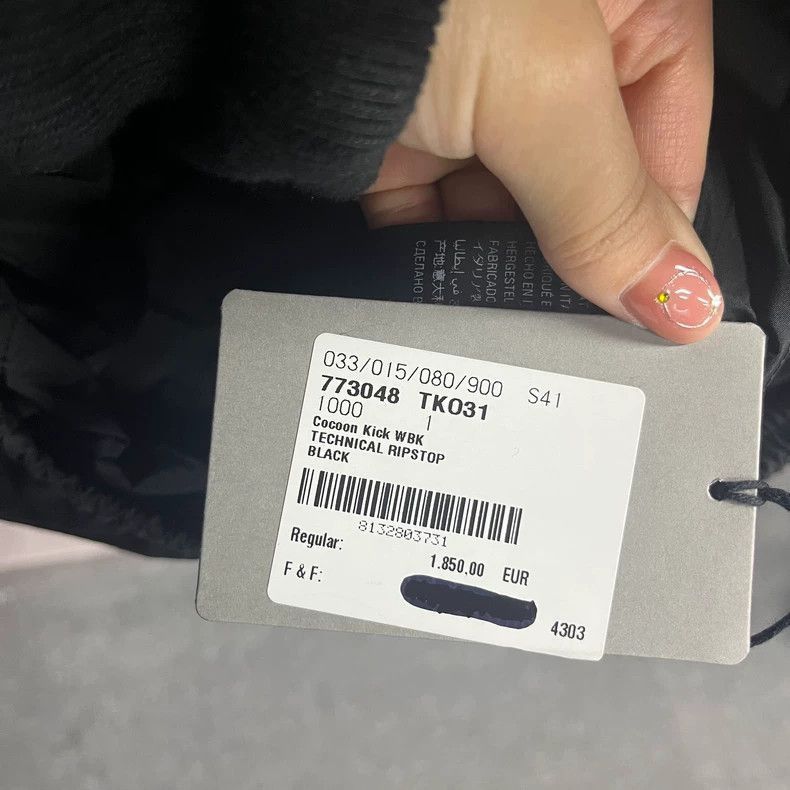 Balenciaga Balenciaga 24 latest black solid color logo printed zipper Size US S / EU 44-46 / 1 - 5 Thumbnail