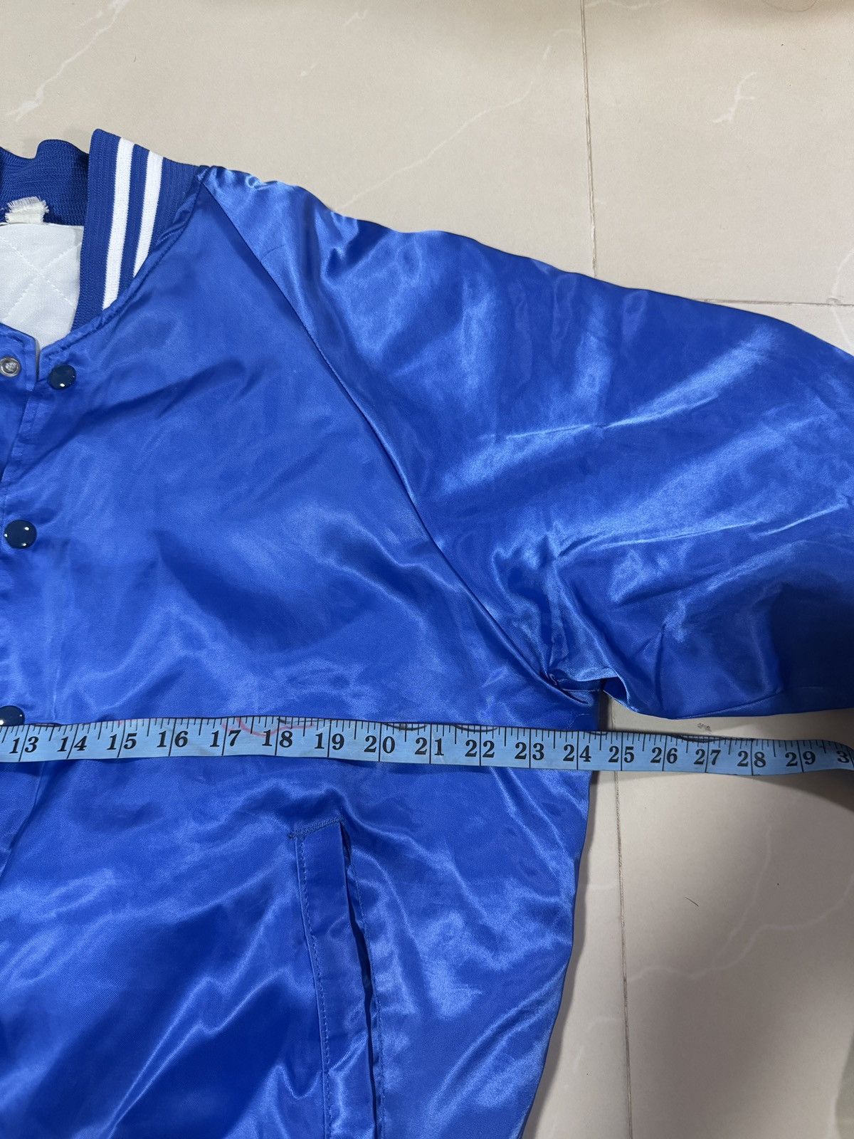 Other *RARE* 80s 90s WORLD GYM BOMBER JACKET BODYBUILDING Size US XL / EU 56 / 4 - 8 Thumbnail