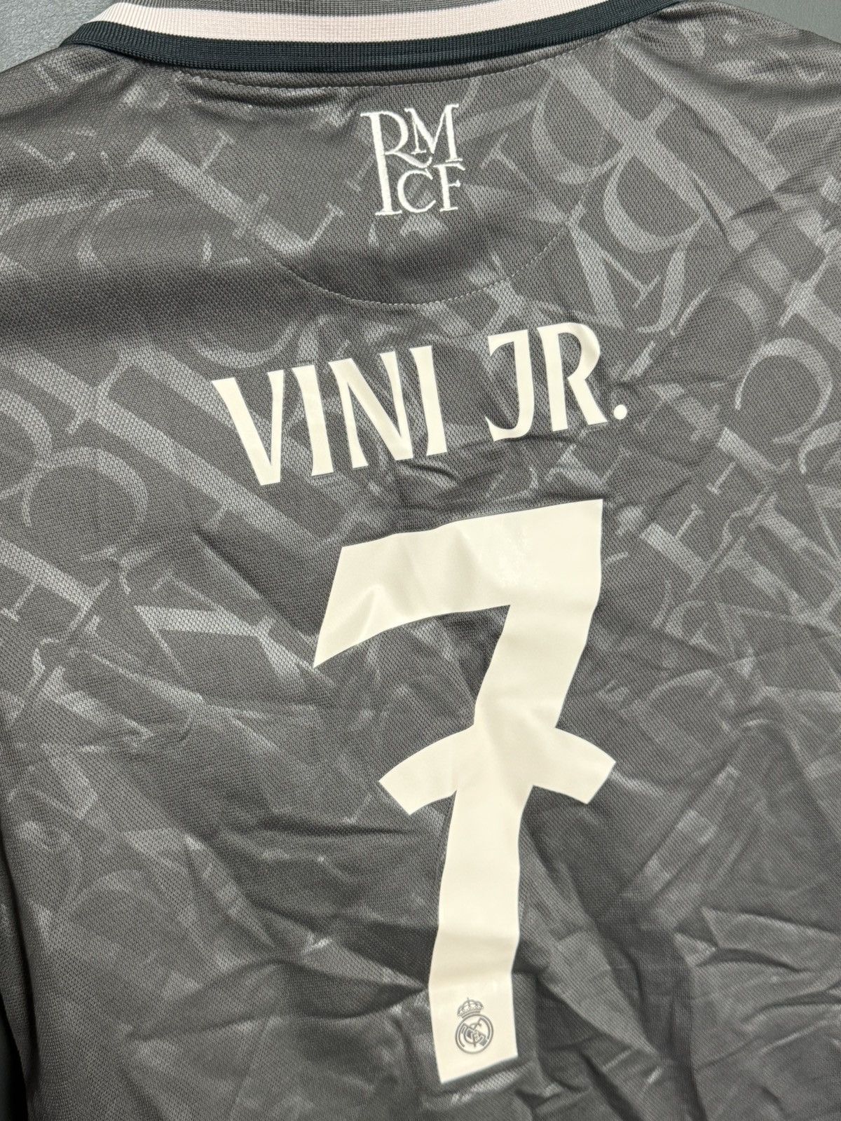 Adidas KIDS New Real Madrid 24/25 Third Vinicius Jr Football Jersey Size US XS / EU 42 / 0 - 3 Thumbnail