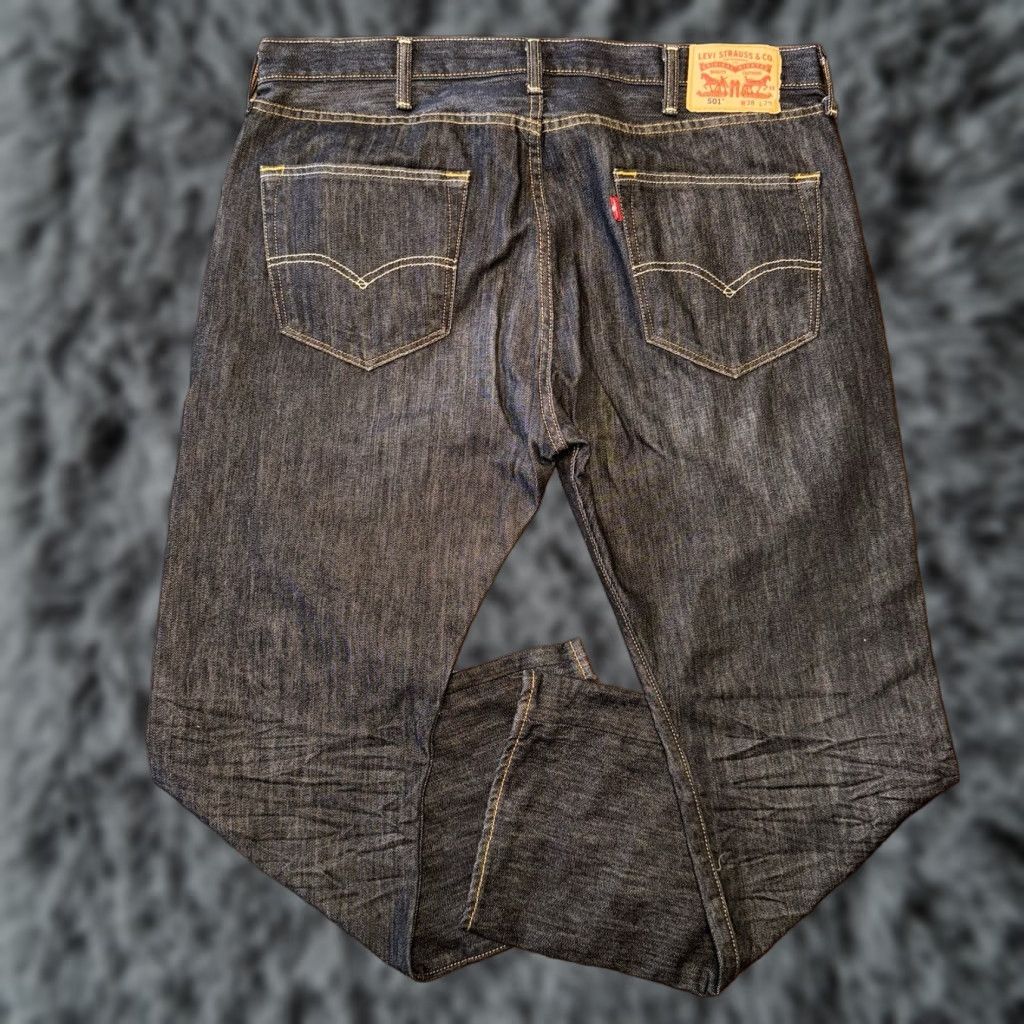 Levi's Levi's 501 Jeans Mens 38x29 Black Denim Button Fly Straight Leg Regular Fit Vintage No (adjusted to include best keywords) Size US 38 / EU 54 - 1 Thumbnail