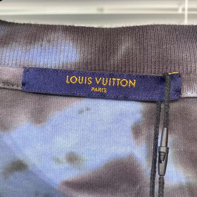 Louis Vuitton LOUIS VUITTON Tie-dyed three-dimensional pocket logo short Size US M / EU 48-50 / 2 - 7 Thumbnail