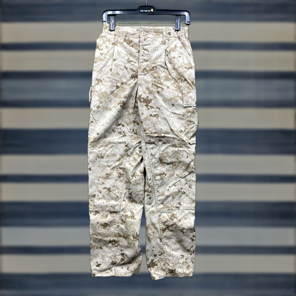 Vintage VINTAGE US ARMY Pants Mens Small Short Beige Digital Camo Cargo Pockets Desert Marpat Size US 29 - 1 Thumbnail