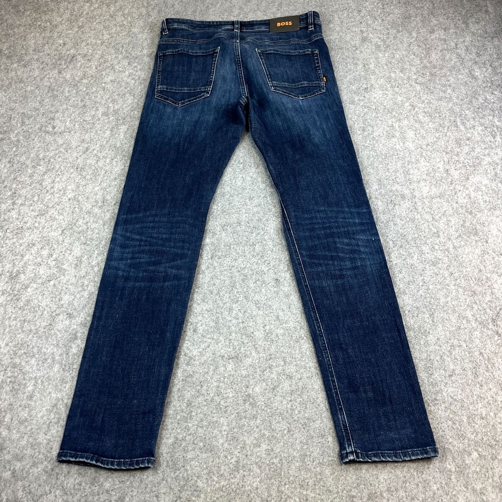 Hugo Boss HUGO BOSS Jeans Slim Tapered 32 Dark Wash Blue Stretch Whiskers Taber Jeans Mens 32 in Denim Slim 5-Pocket Design Modern Authentic Fashion Vintage: No Size US 32 / EU 48 - 2 Thumbnail