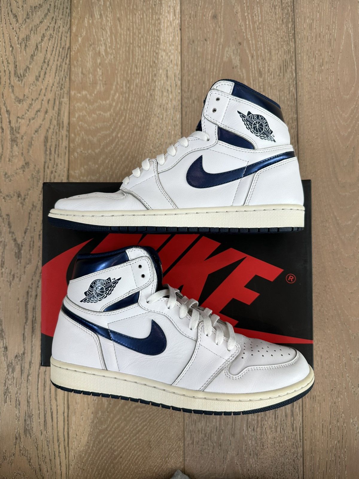 Jordan Brand Jordan 1 Retro Metallic Navy 2016 Size US 10 / EU 43 - 4 Thumbnail