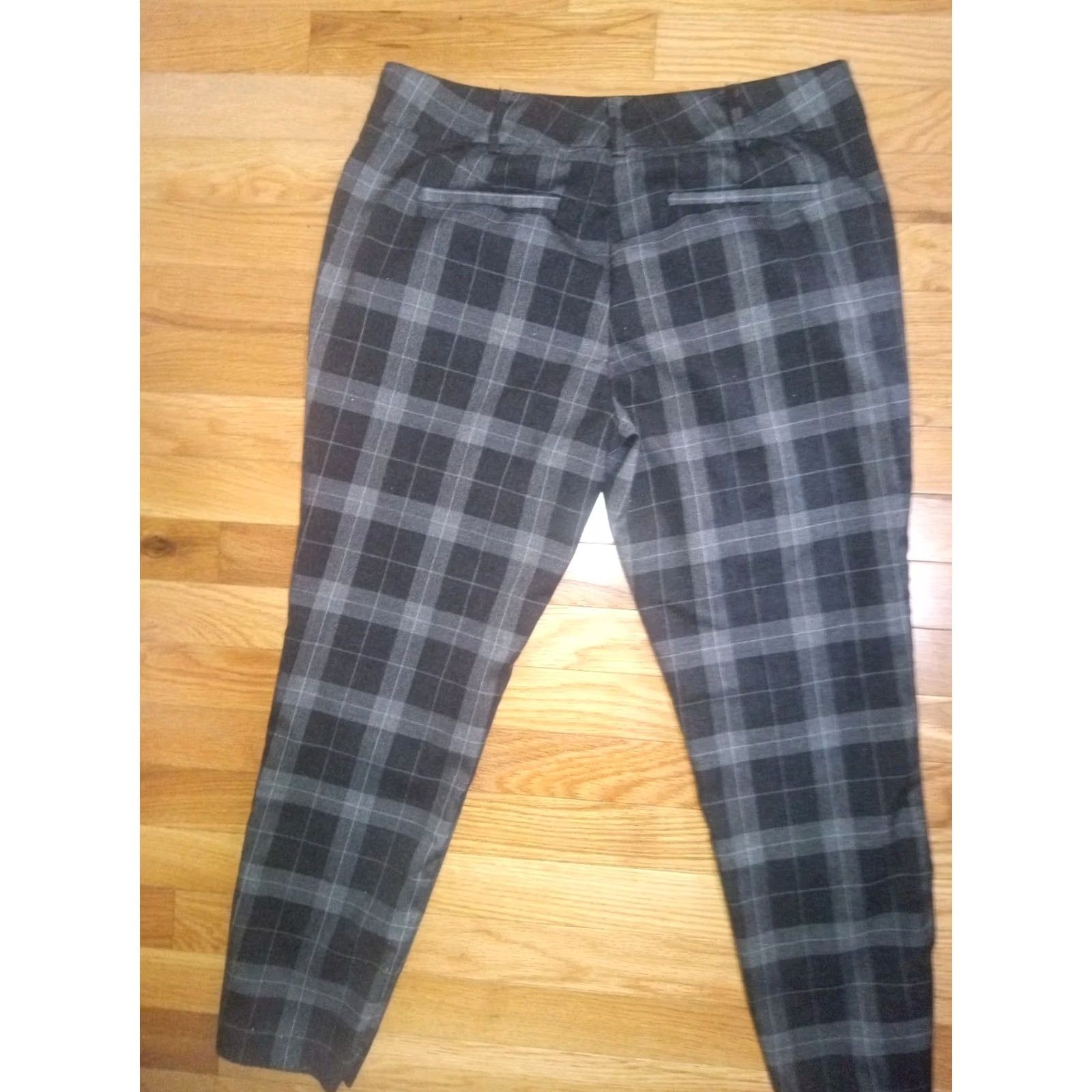 Vintage New York & Company 7th Avenue Design Studio Pants Womens Plus Size 10 Straight Leg Dress Pants Gray Pink Plaid 32in Inseam Womens Size 32" / US 10 / IT 46 - 5 Thumbnail