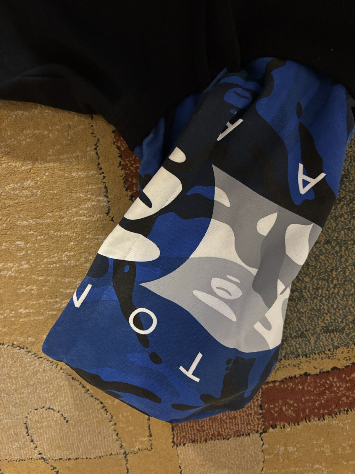 Aape × Tommy Hilfiger BAPE x Tommy Camo Hoodie Size US S / EU 44-46 / 1 - 7 Thumbnail