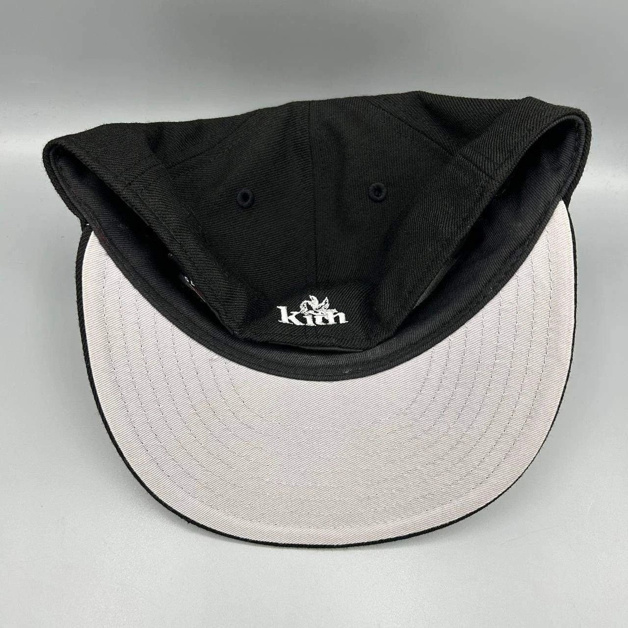 New Era New York Yankees Hat Men 7 1/4 Black MLB Kith Fitted Wool Size ONE SIZE - 9 Thumbnail
