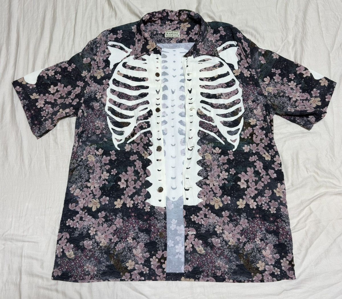 Kapital Kapital Rayon SAKURA-BONE Aloha Shirt - I-B L Size US L / EU 52-54 / 3 - 5 Thumbnail