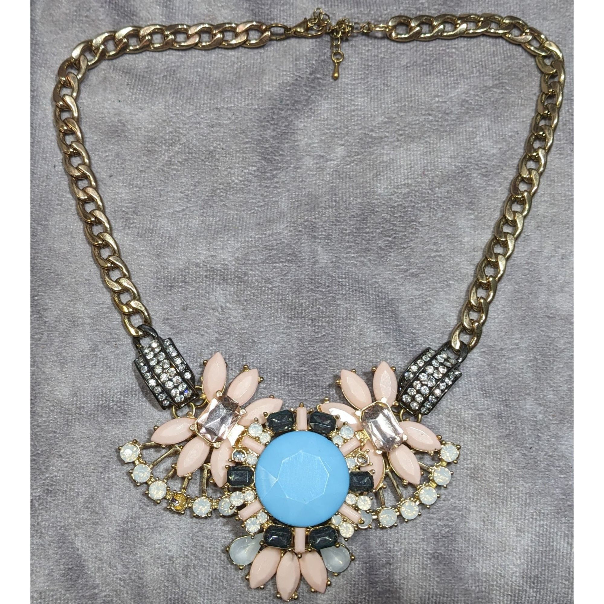 Other Elegant Glam Floral Gemmed Statement Necklace Size ONE SIZE - 5 Thumbnail