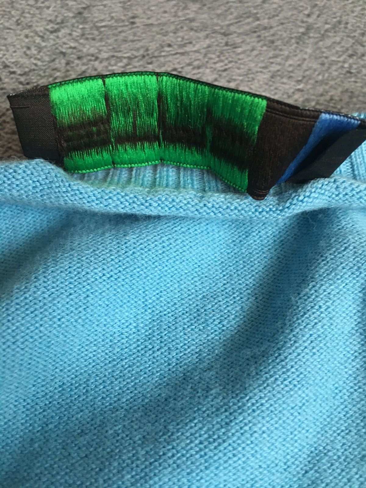 Etro 🐬Etro Milano Mens V-neck Sweater Size US L / EU 52-54 / 3 - 4 Thumbnail