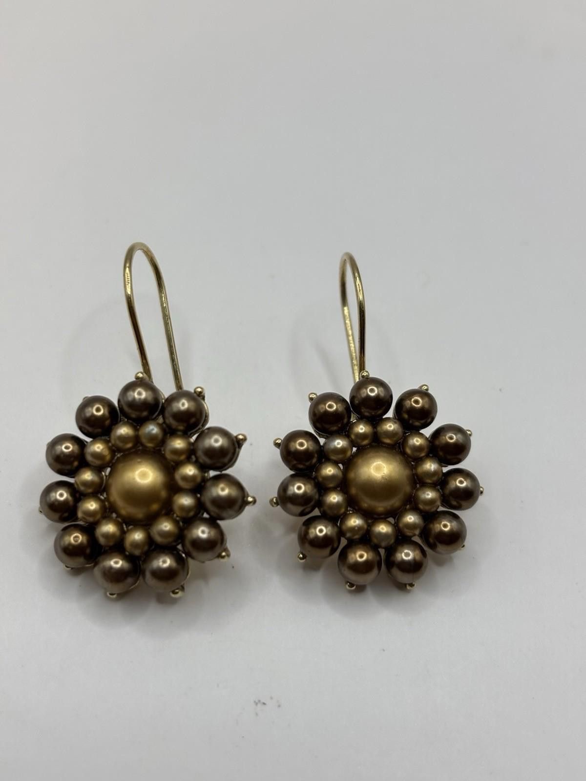 Other Carolee Drop Brushed Goldtone Earrings Floral Pattern Marked Size ONE SIZE - 1 Thumbnail