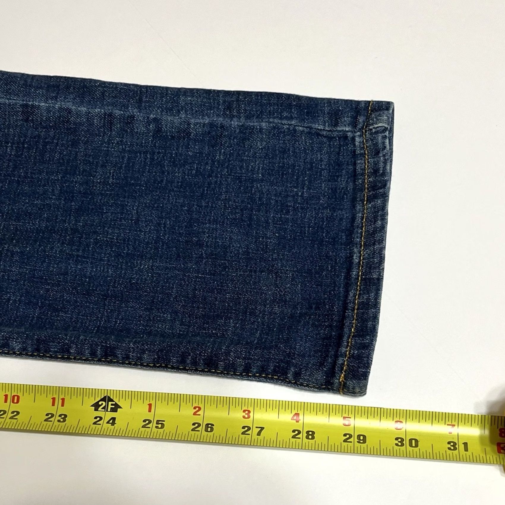 Lucky Brand Lucky Brand Jeans Mens 30x30 Blue Denim 221 Straight Dark Wash 5-Pocket Regular Rise Mid-Waist Vintage No N/A Size US 30 / EU 46 - 6 Thumbnail