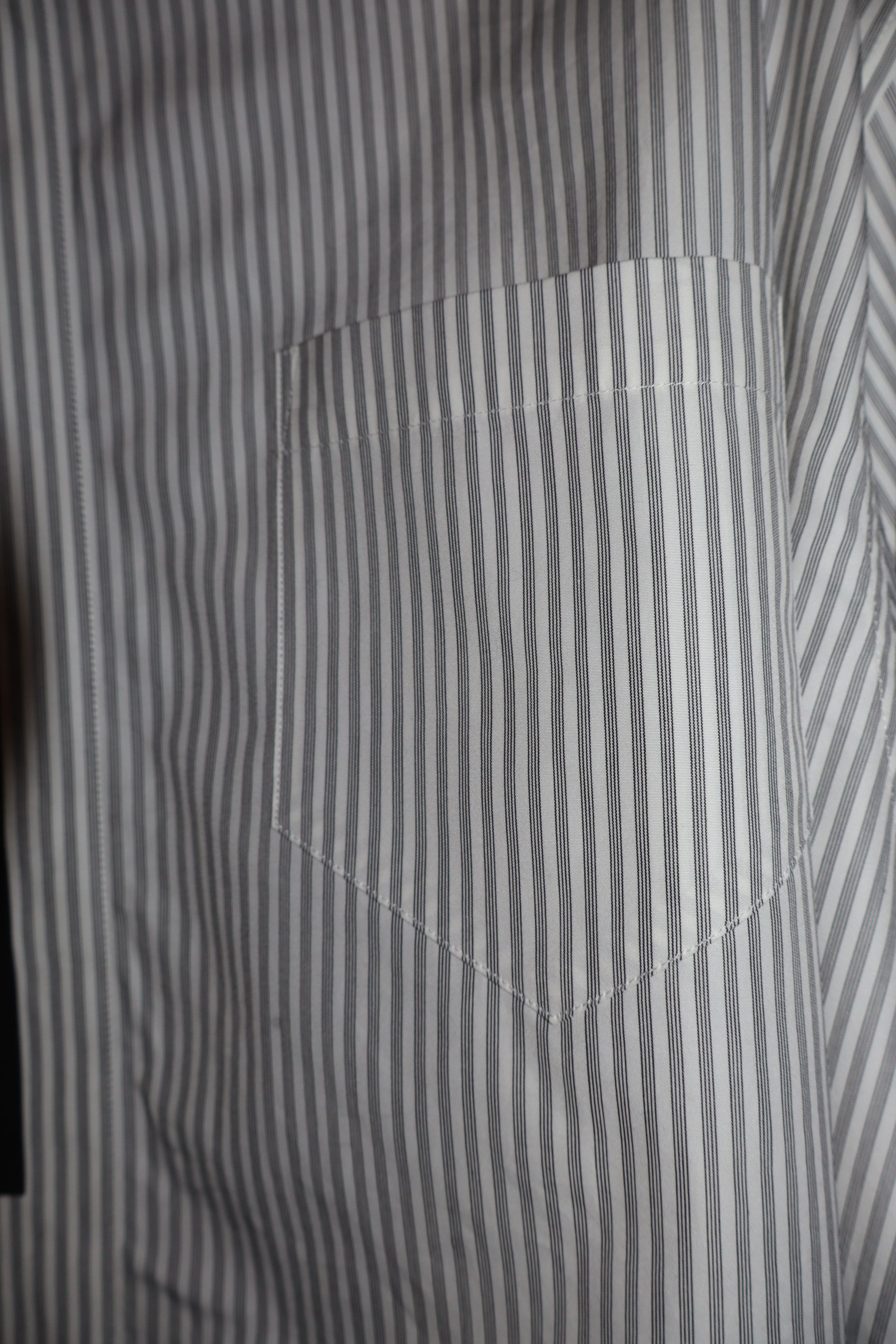 Givenchy Logo tape oversized shirt Size US L / EU 52-54 / 3 - 7 Thumbnail