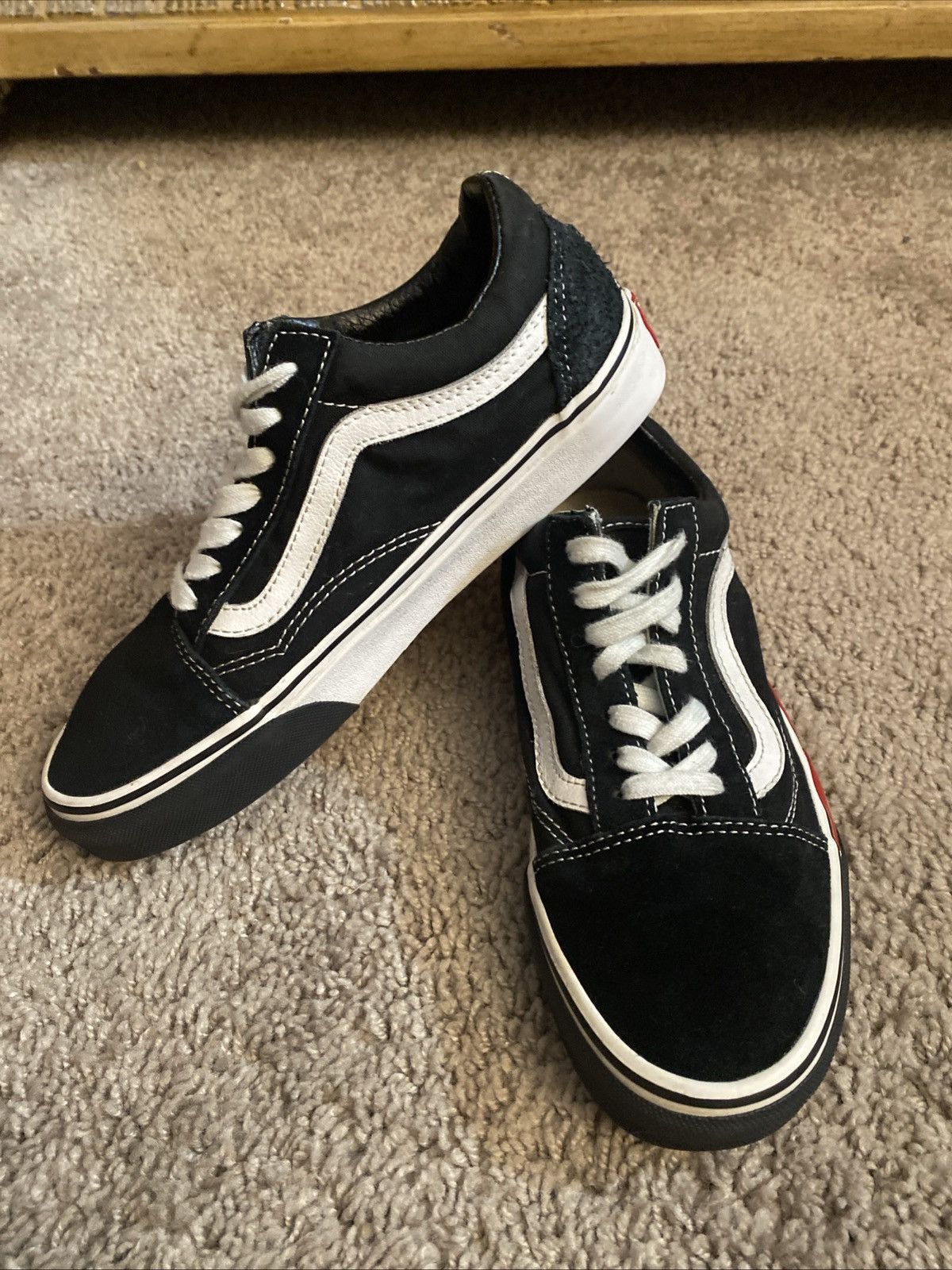 Vans Unisex Vans Oldskool flame accent low sneakers size 5.5M/7W Size US 5.5 / EU 38 - 13 Thumbnail