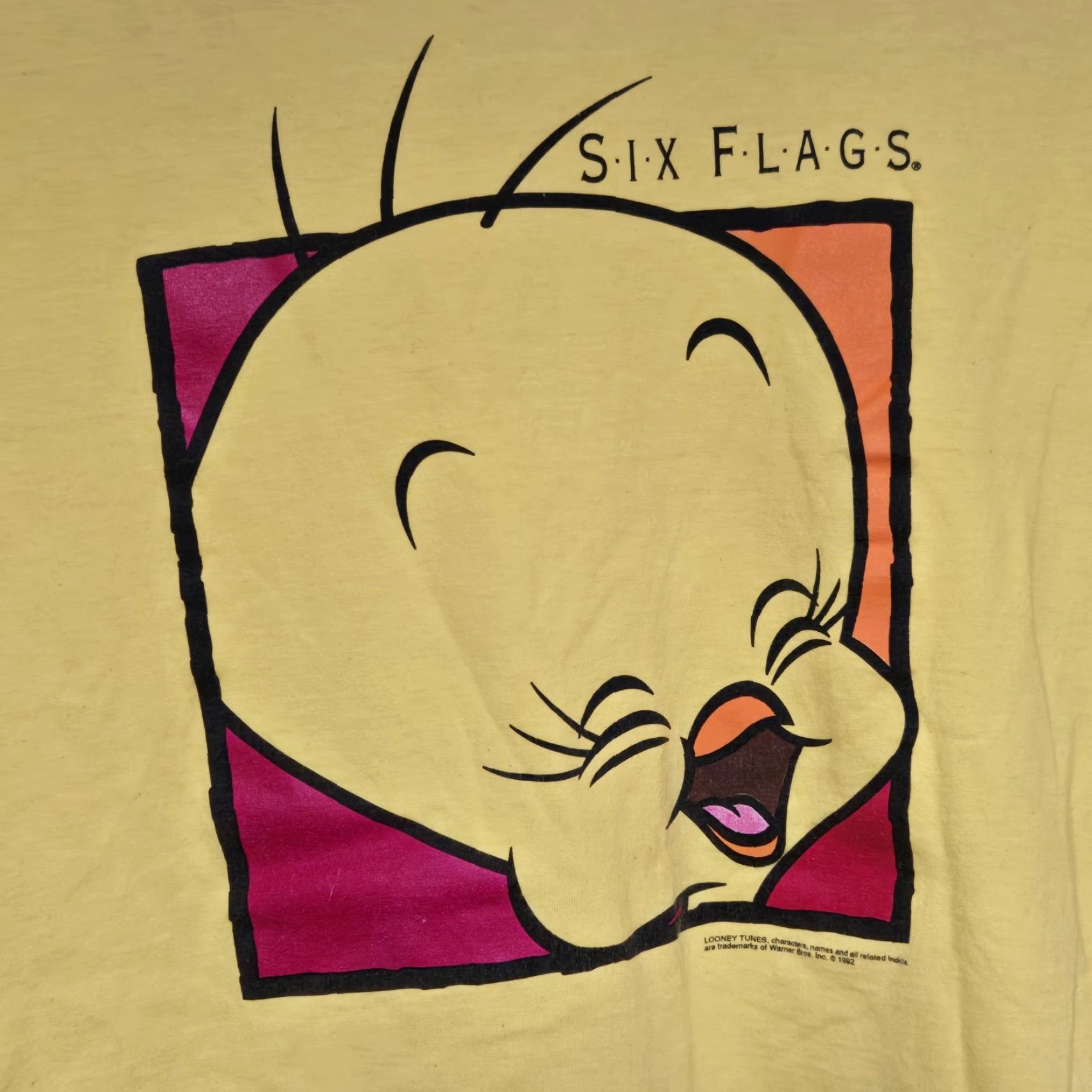 Vintage VINTAGE Tweety Bird Six Flags T-Shirt Mens Shirt XXL Yellow 1992 Softee Size US XXL / EU 58 / 5 - 5 Thumbnail