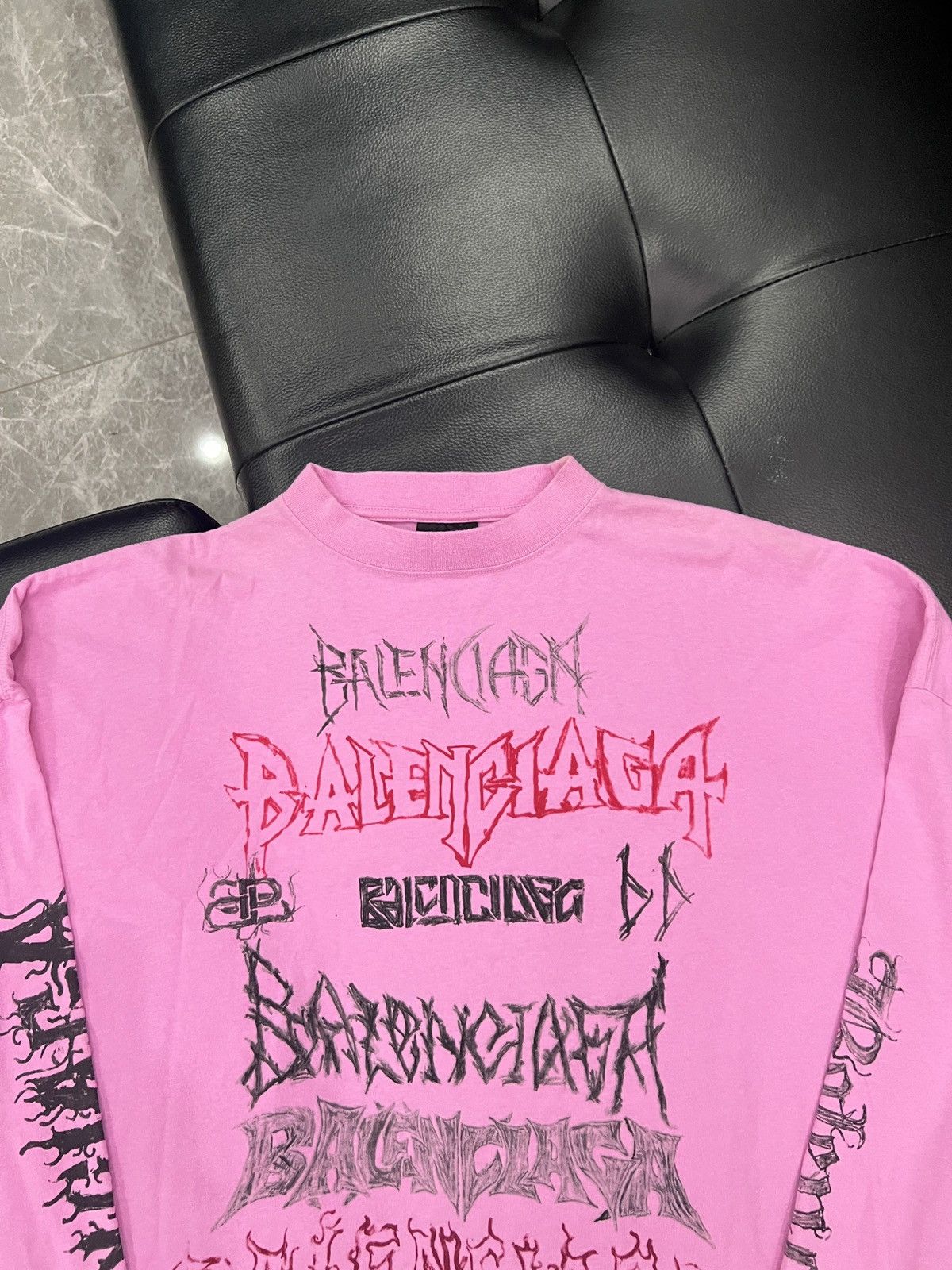 Balenciaga Balenciaga SS24 Lunar New Year Sanskrit Graffiti Long Sleeve Size US XL / EU 56 / 4 - 4 Thumbnail