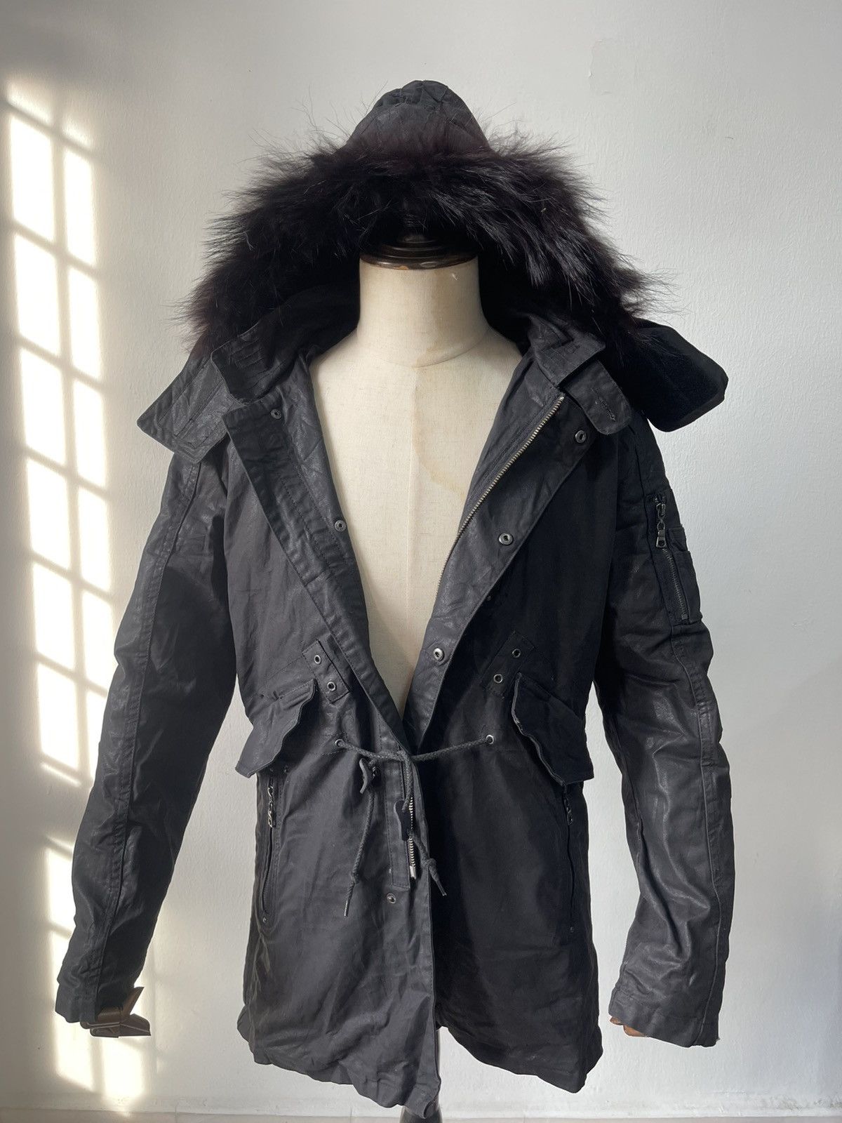 Le Grande Bleu (L.G.B.) RARE 2000s LGB Tornado Mart Fur Wax Parka Armor Style C1 Size US L / EU 52-54 / 3 - 3 Thumbnail