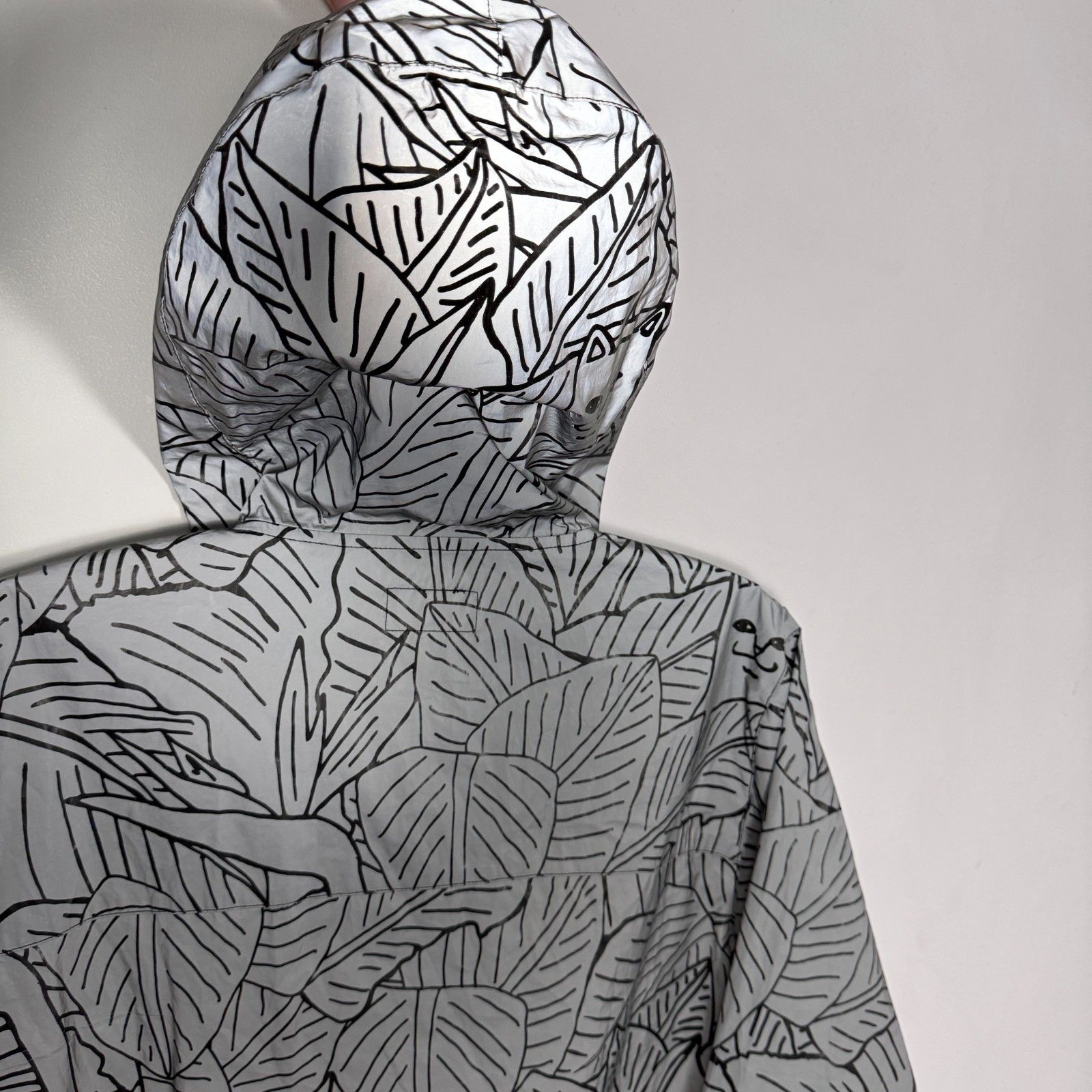 RIPNDIP RIPNDIP Vintage Printed Reflective Hooded Jacket Y2K Size US M / EU 48-50 / 2 - 18 Thumbnail
