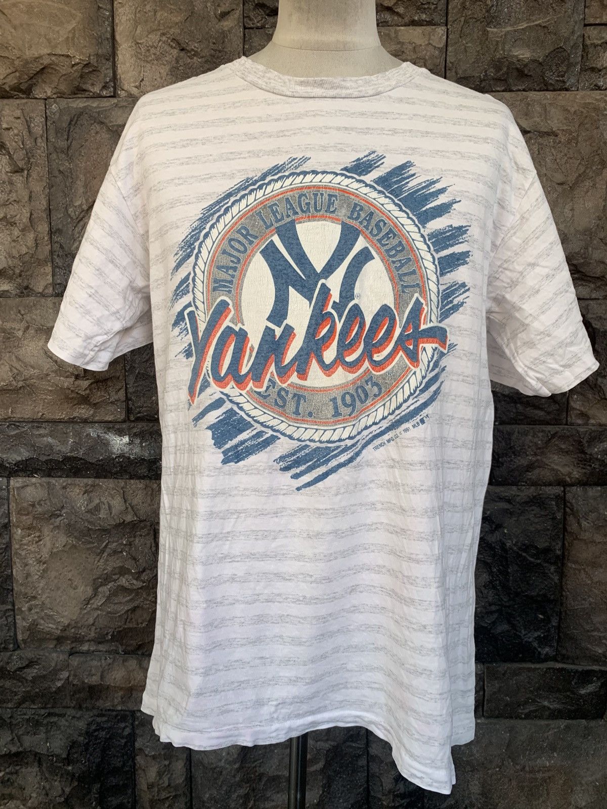 New York Yankees Vintage 90s New York Yankees MLB Team T shirt Size US L / EU 52-54 / 3 - 1 Thumbnail