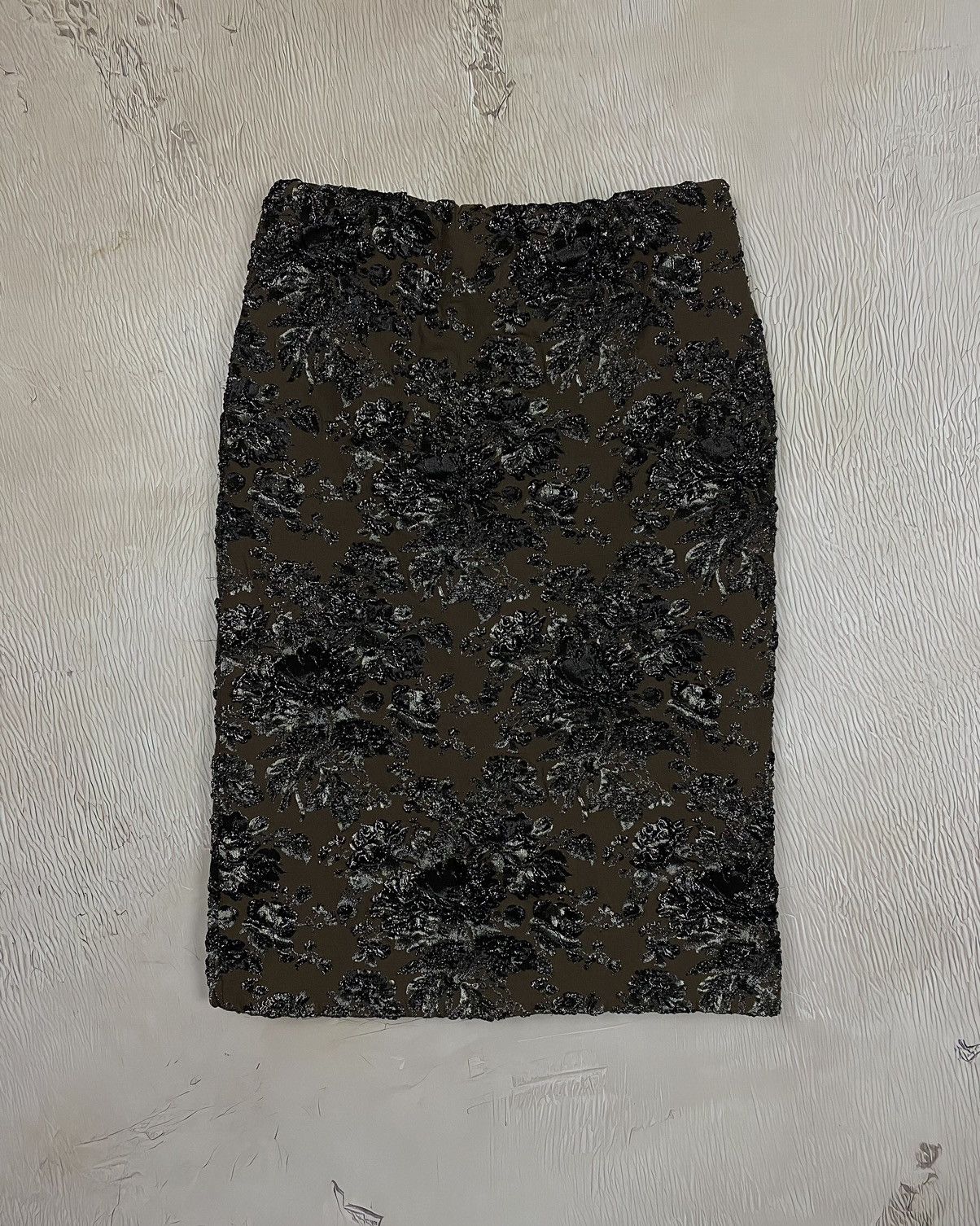 image of N21 3D Monogram Flower Stretch Very Pencil Skirt in Brown, Women's (Size 27)