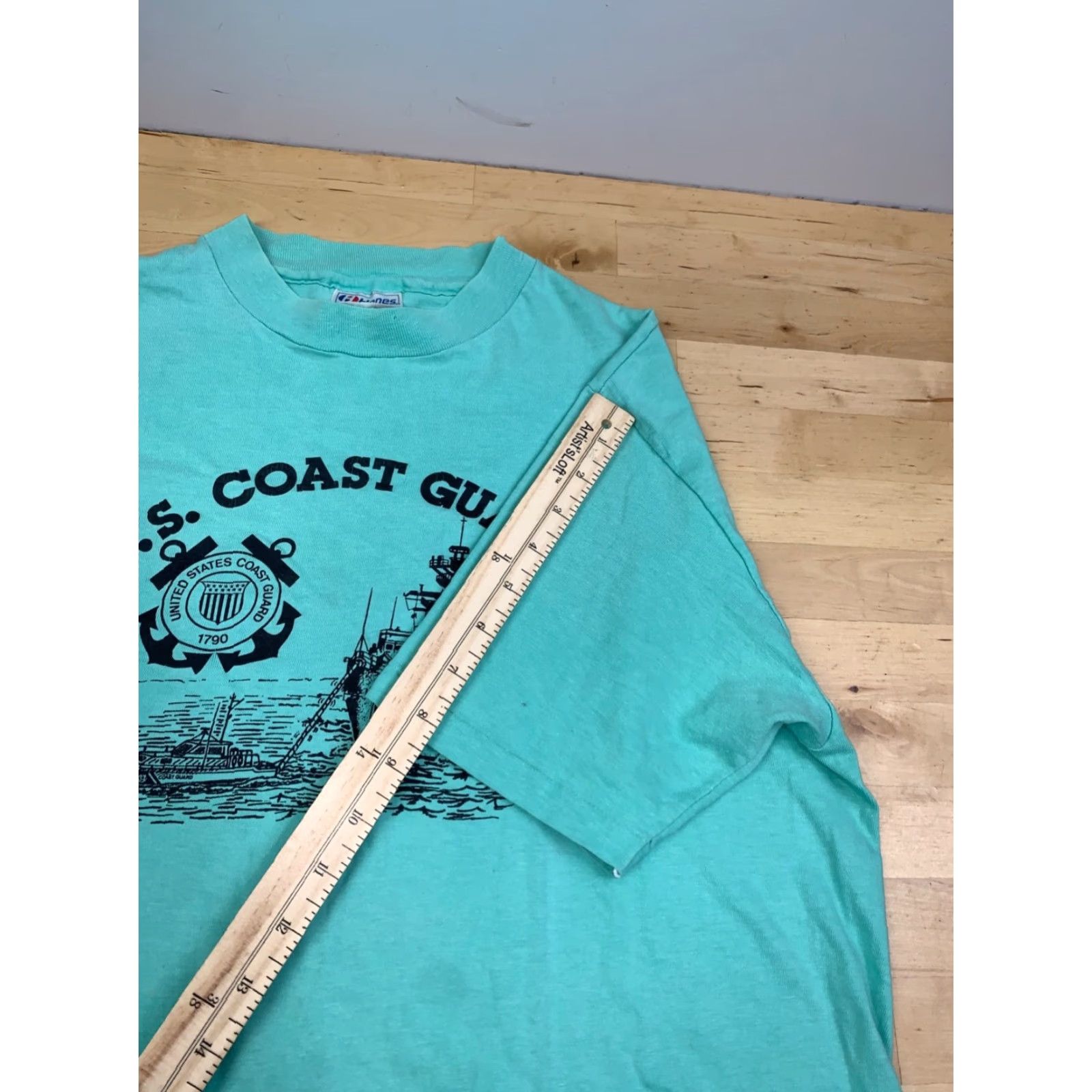 Hanes VINTAGE United States Coast Guard Shirt Mens L Mint Green 90s USA Military Hanes T-Shirt Green 90s Mens Size US L / EU 52-54 / 3 - 7 Thumbnail