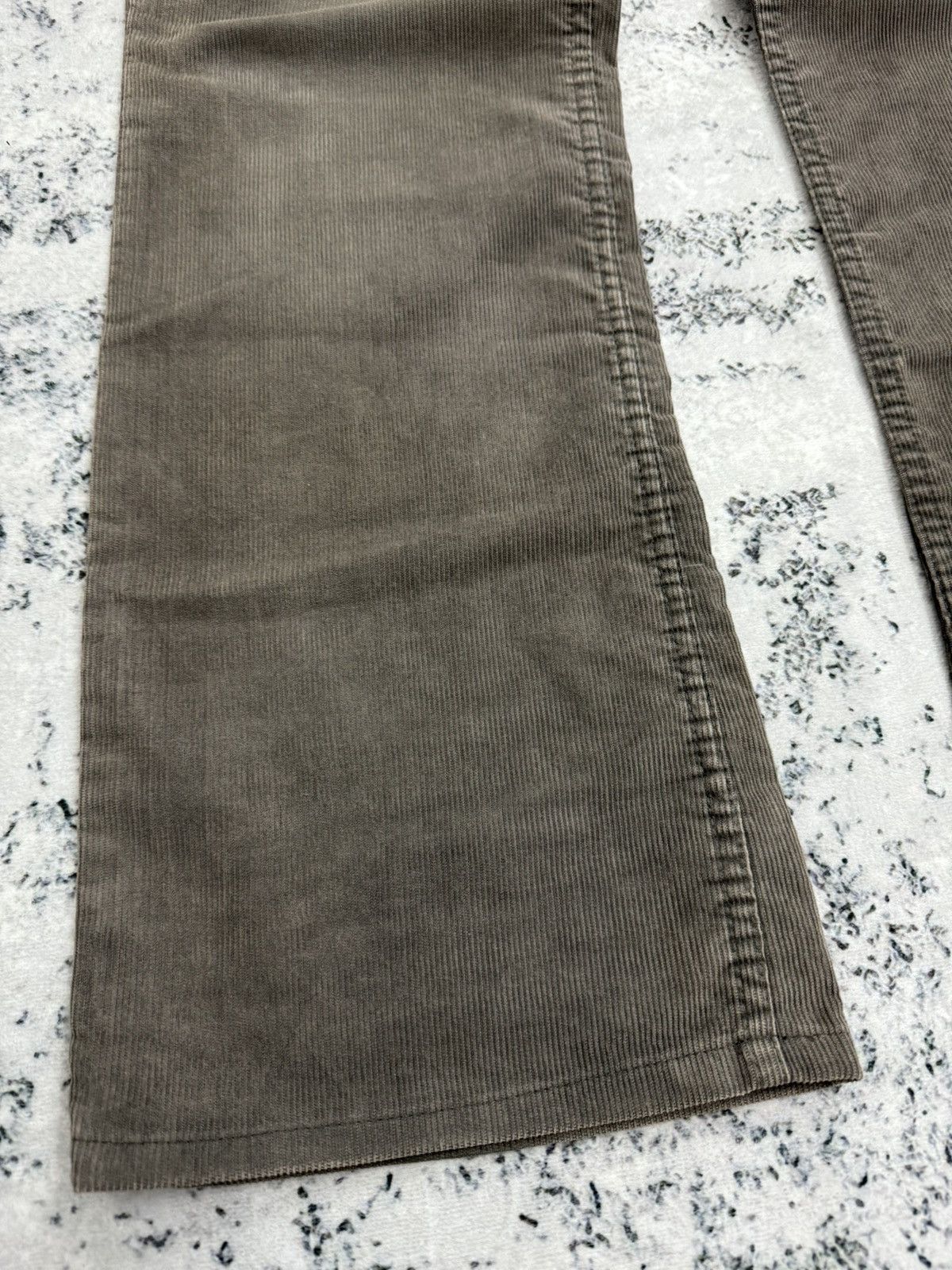 Levi's Vintage Levi’s 517 Grey Corduroy Bootcut Flared Pants Size US 31 - 7 Thumbnail
