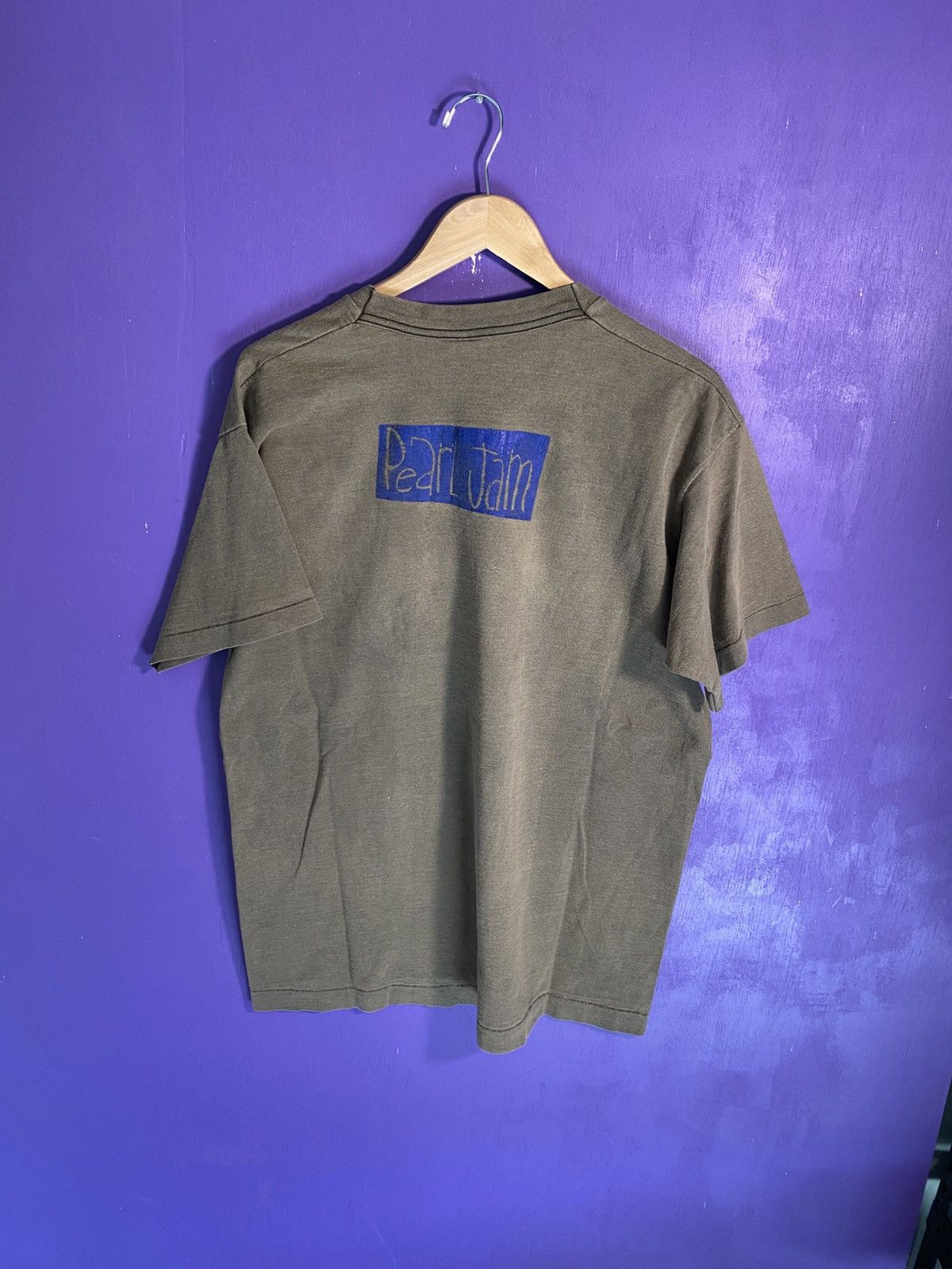 Vintage 90s Pearl Jam stick figure faded t-shirt